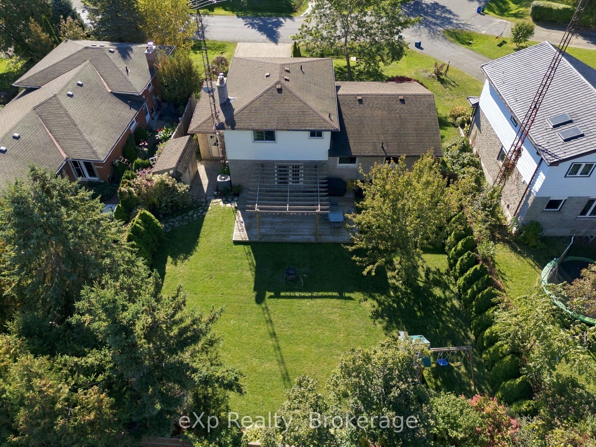 2 Ravensdale Road Property Photo 34