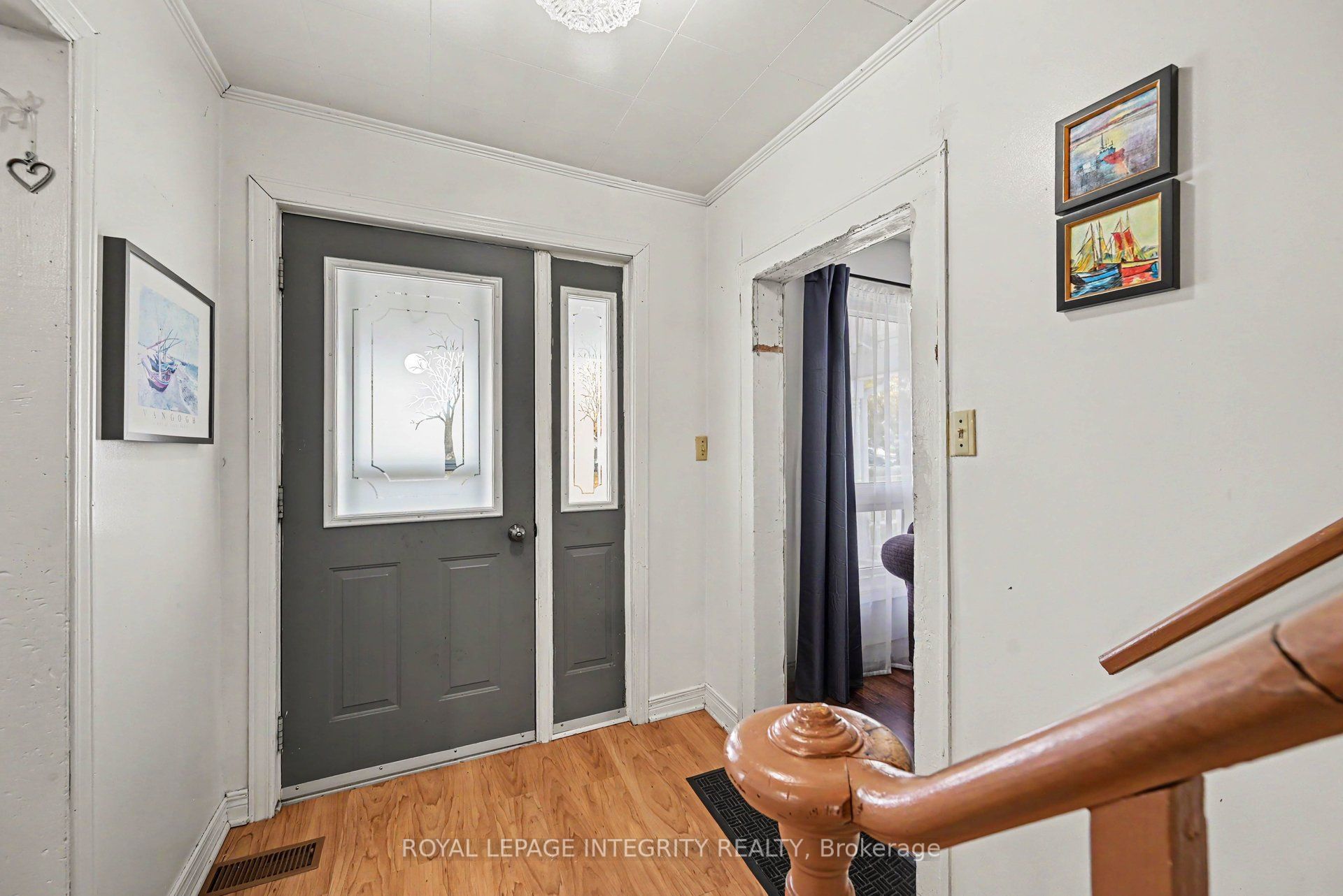 36 Kent Crescent Property Photo 3