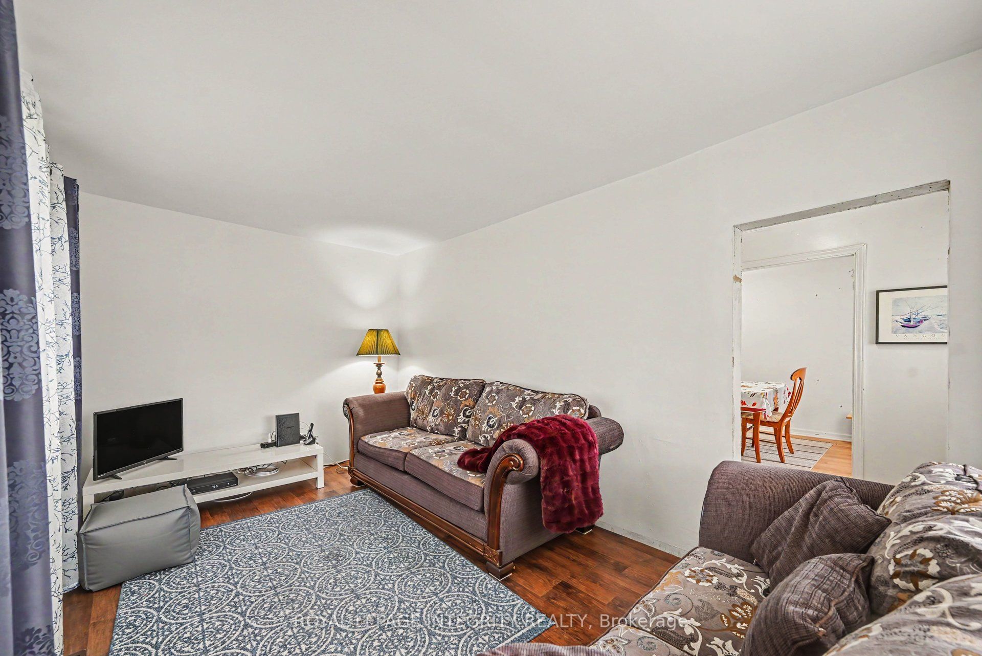 36 Kent Crescent Property Photo 5