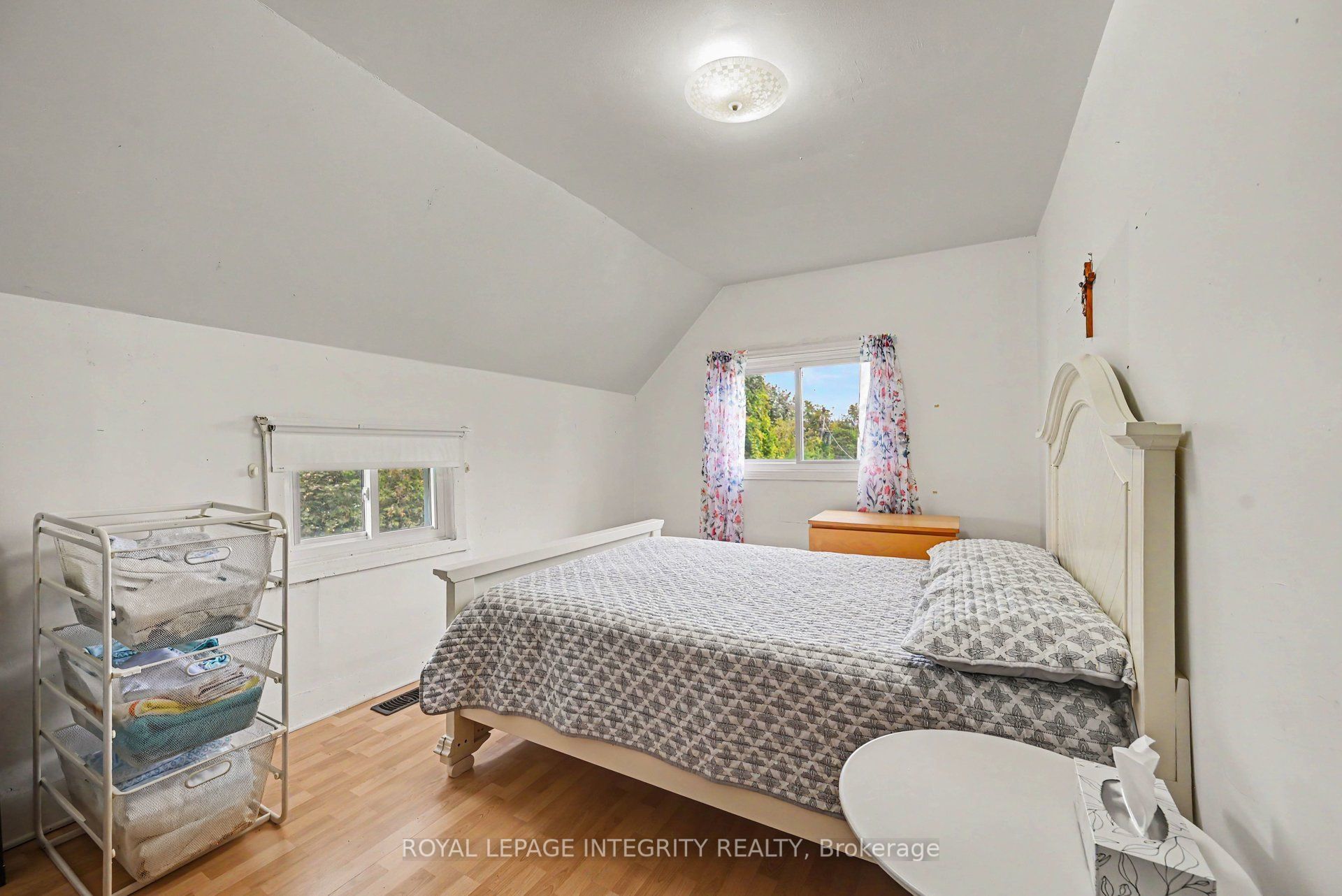 36 Kent Crescent Property Photo 13