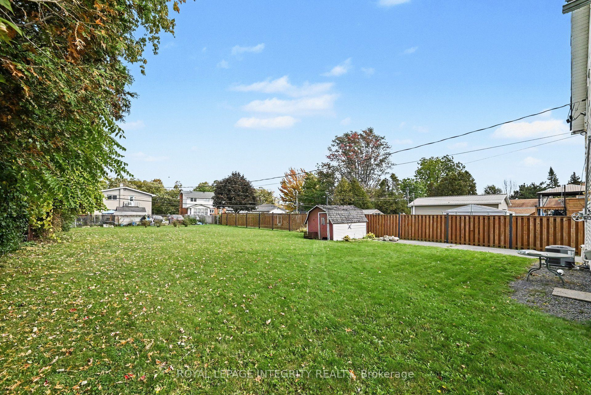 36 Kent Crescent Property Photo 19