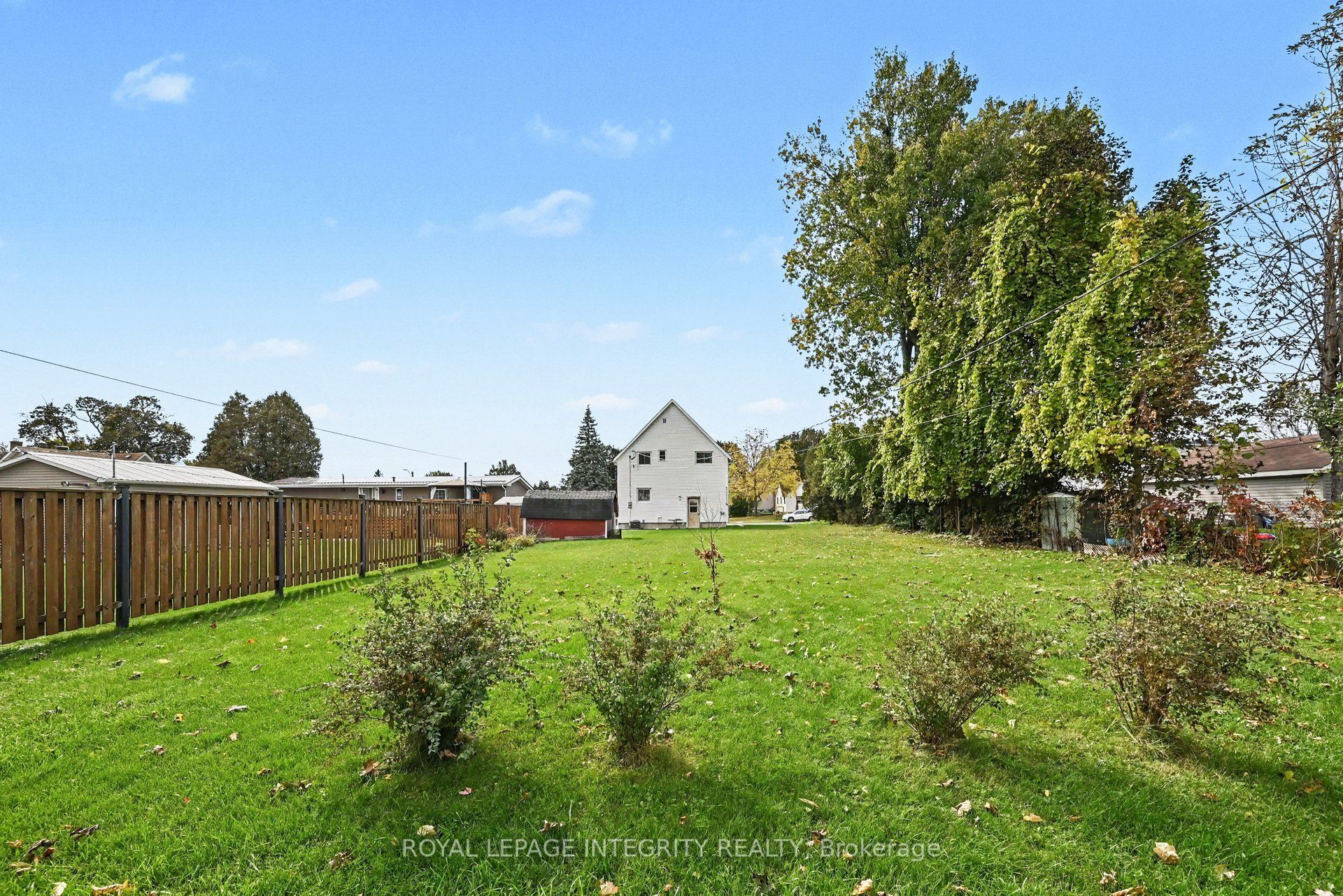 36 Kent Crescent Property Photo 20