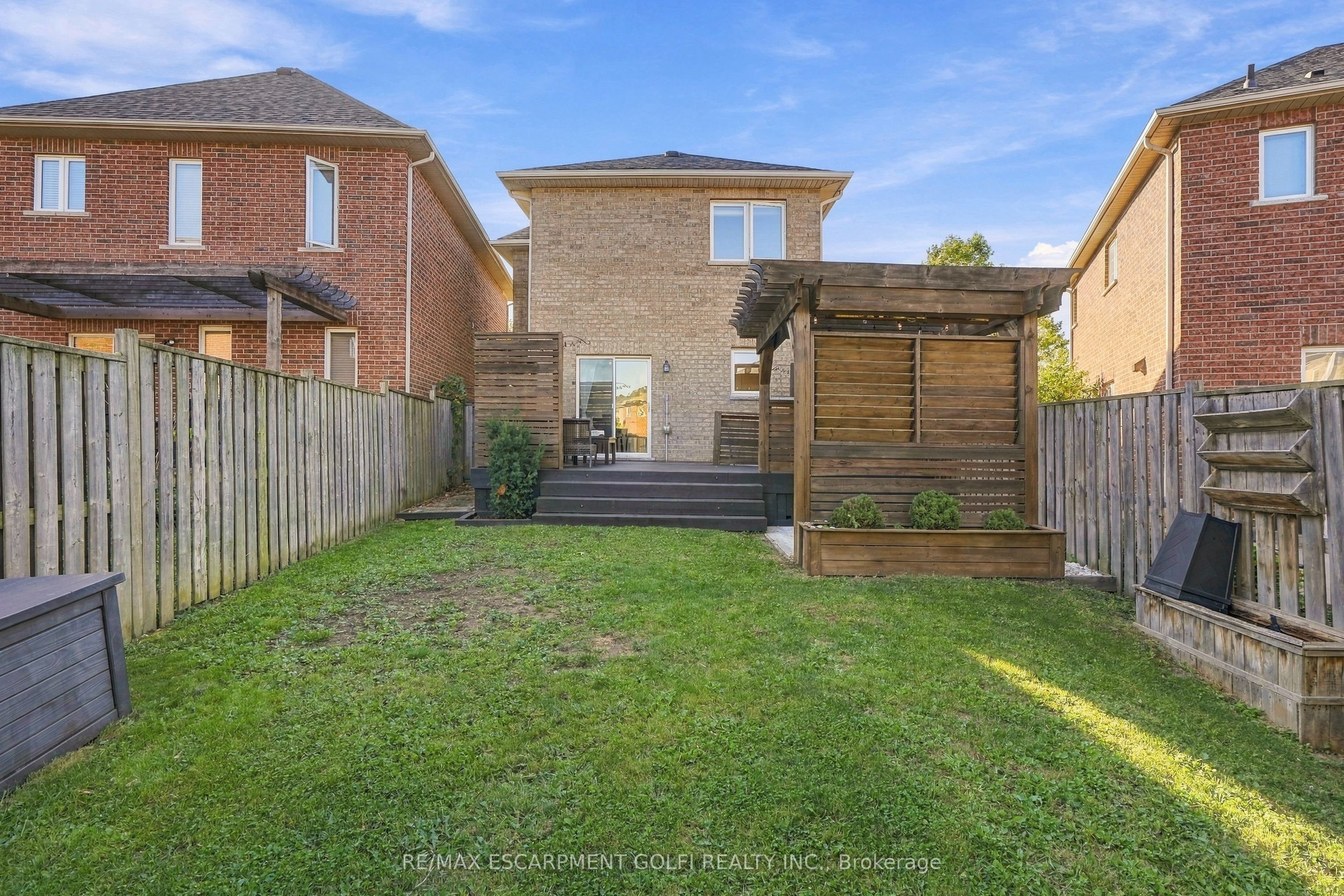 86 Springstead Avenue Property Photo 36
