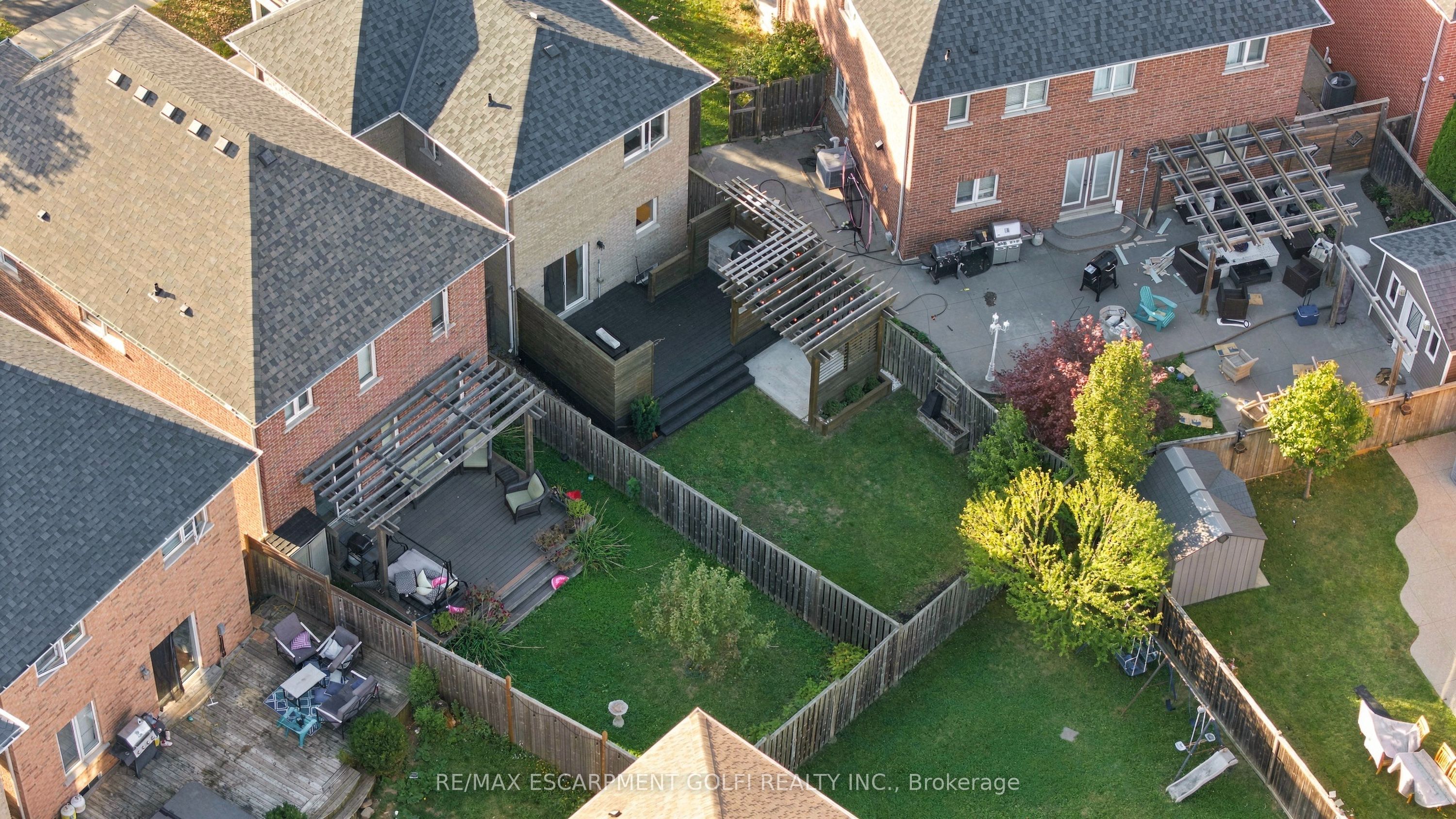 86 Springstead Avenue Property Photo 37