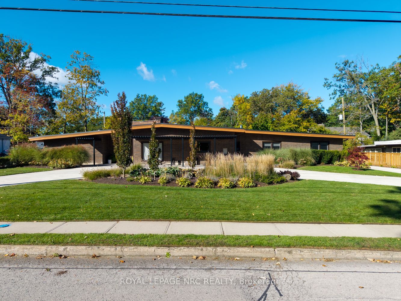 100 Marsdale Drive Property Photo 1