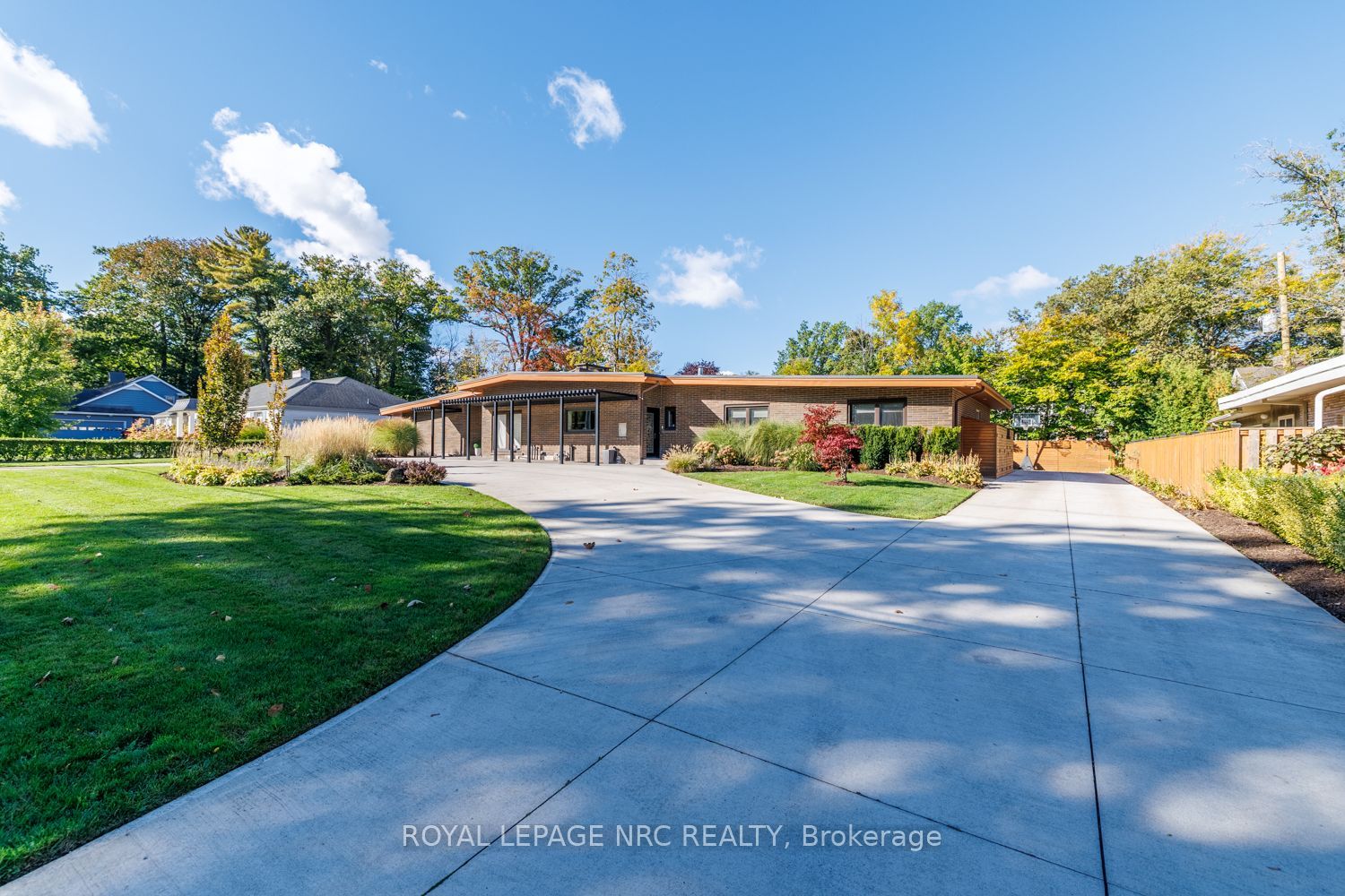 100 Marsdale Drive Property Photo 2