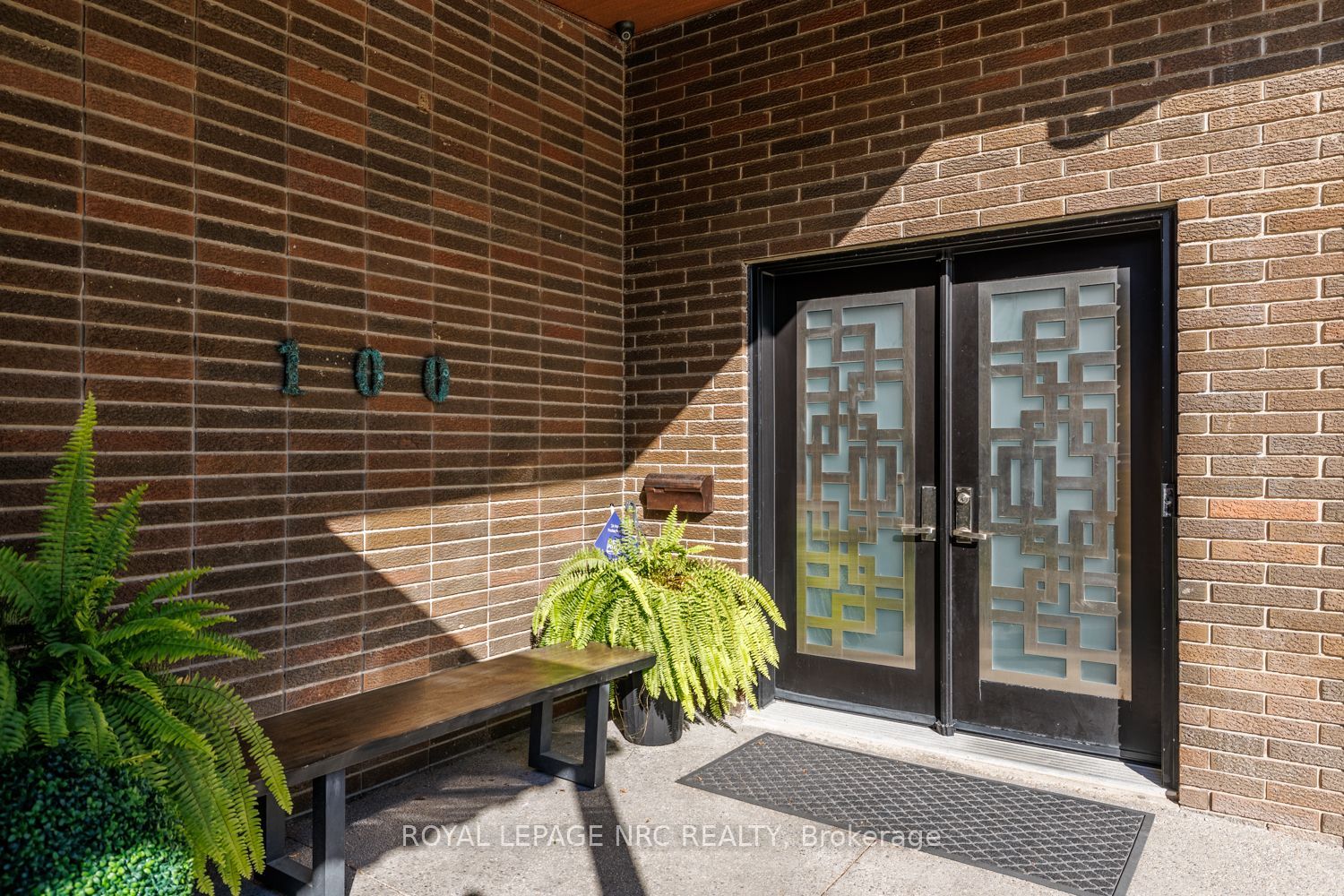 100 Marsdale Drive Property Photo 4