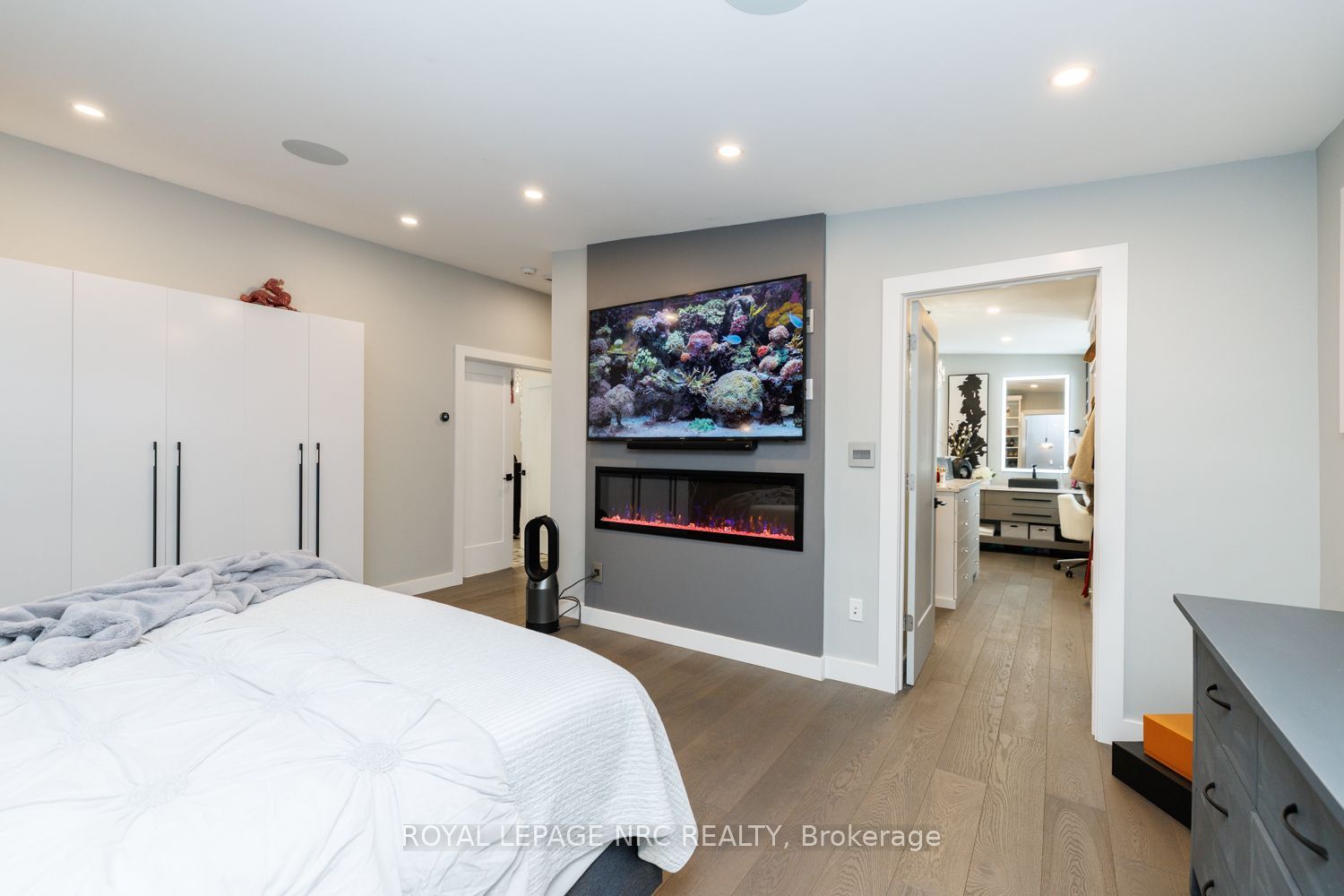 100 Marsdale Drive Property Photo 19