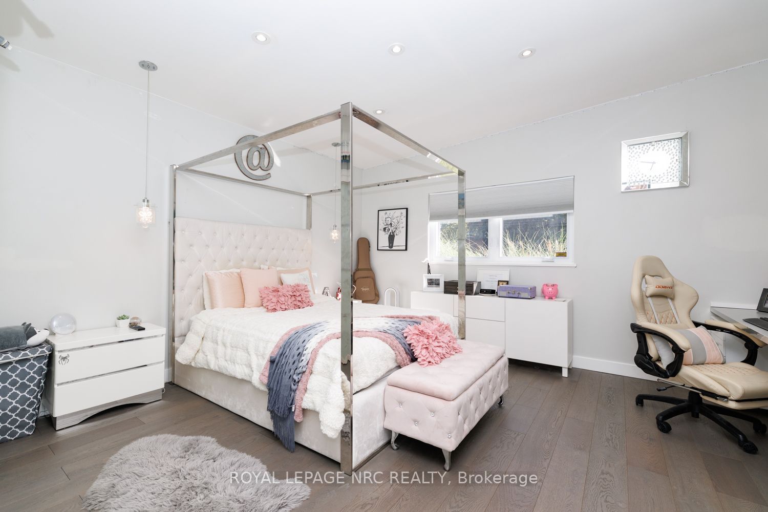 100 Marsdale Drive Property Photo 28