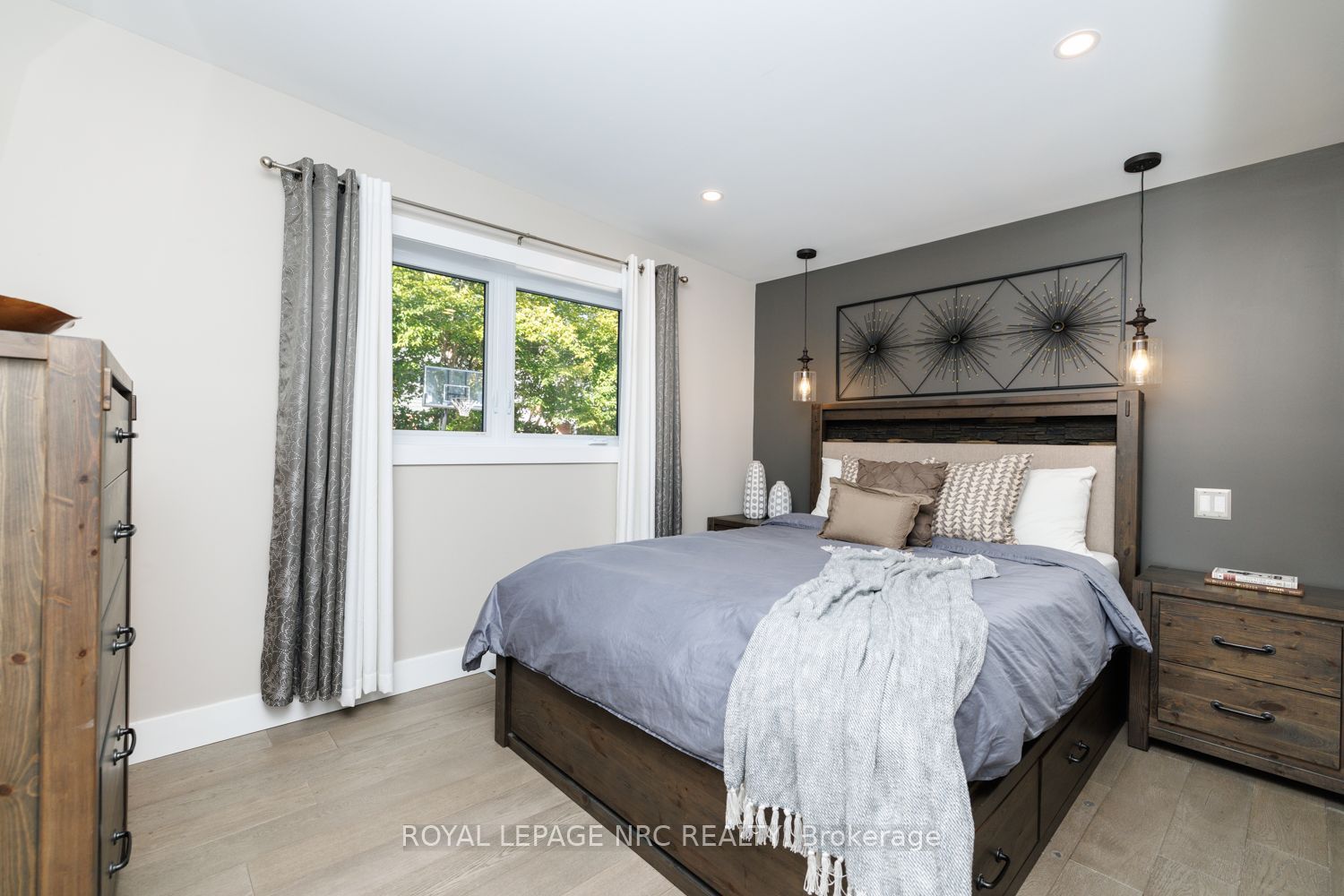 100 Marsdale Drive Property Photo 32