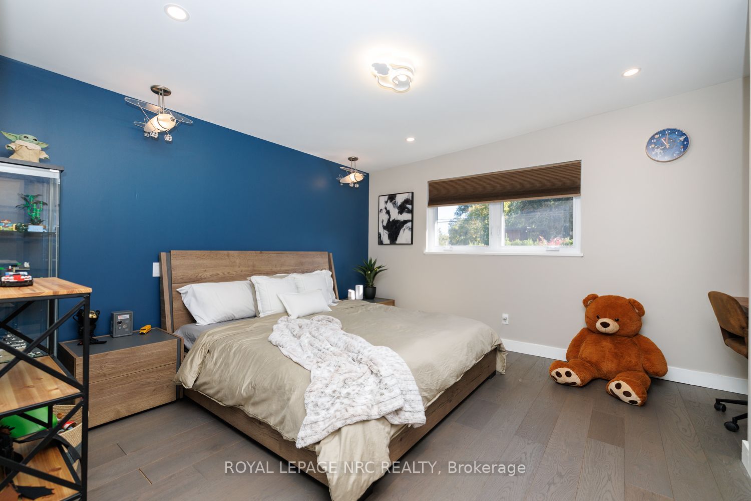 100 Marsdale Drive Property Photo 35