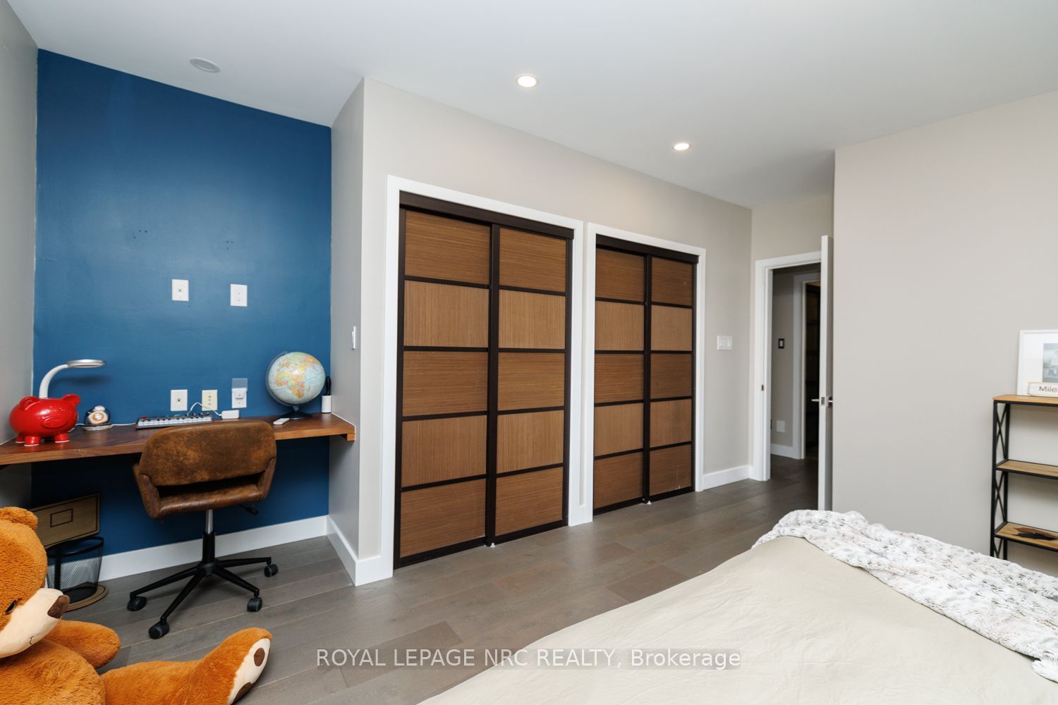 100 Marsdale Drive Property Photo 36