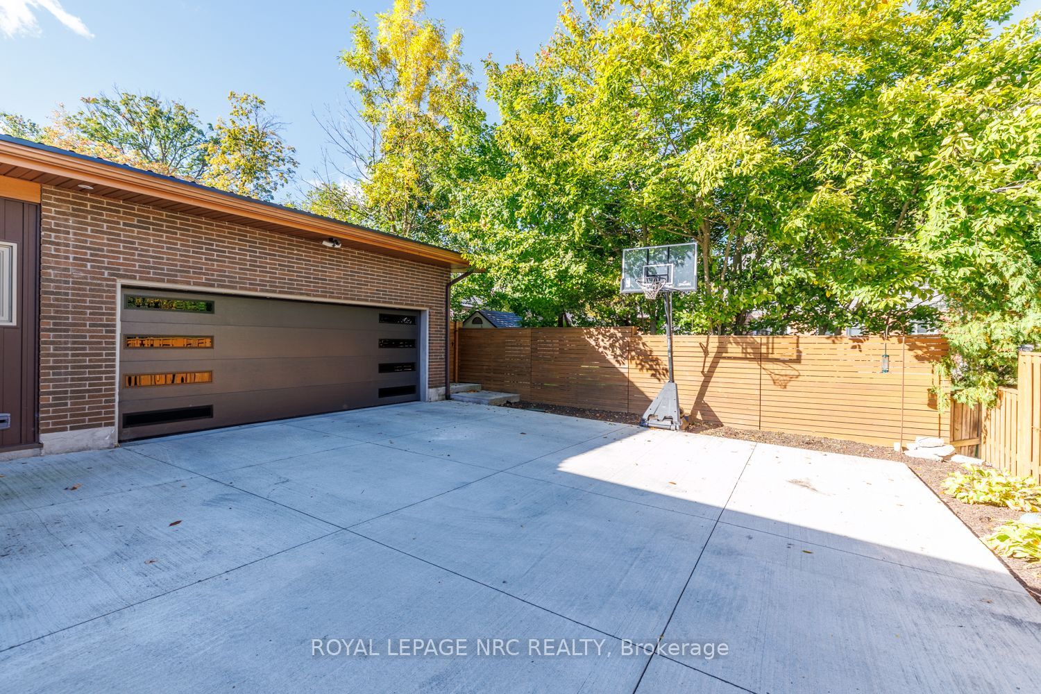 100 Marsdale Drive Property Photo 42