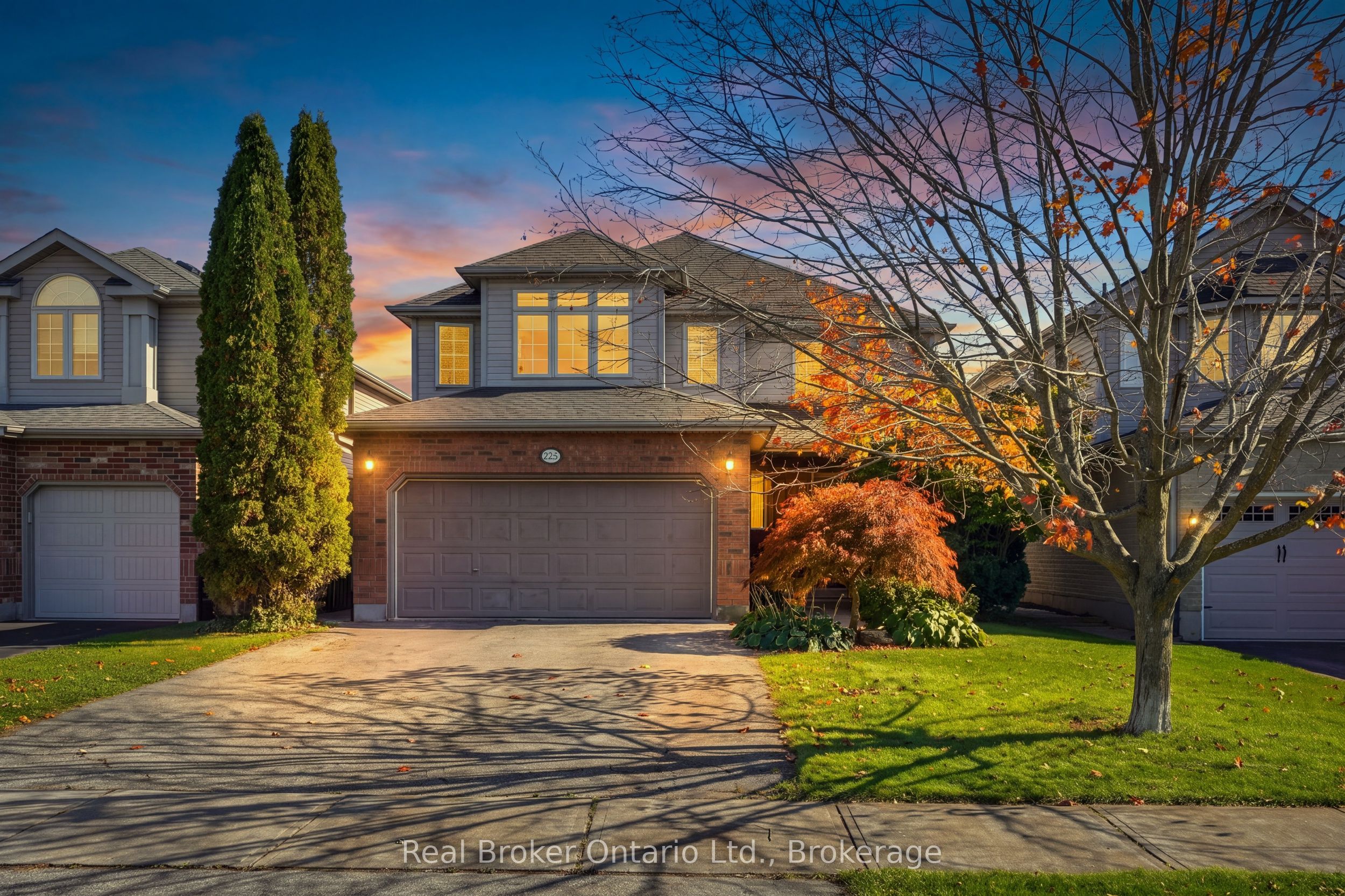 225 Summerfield Drive Property Photo 1