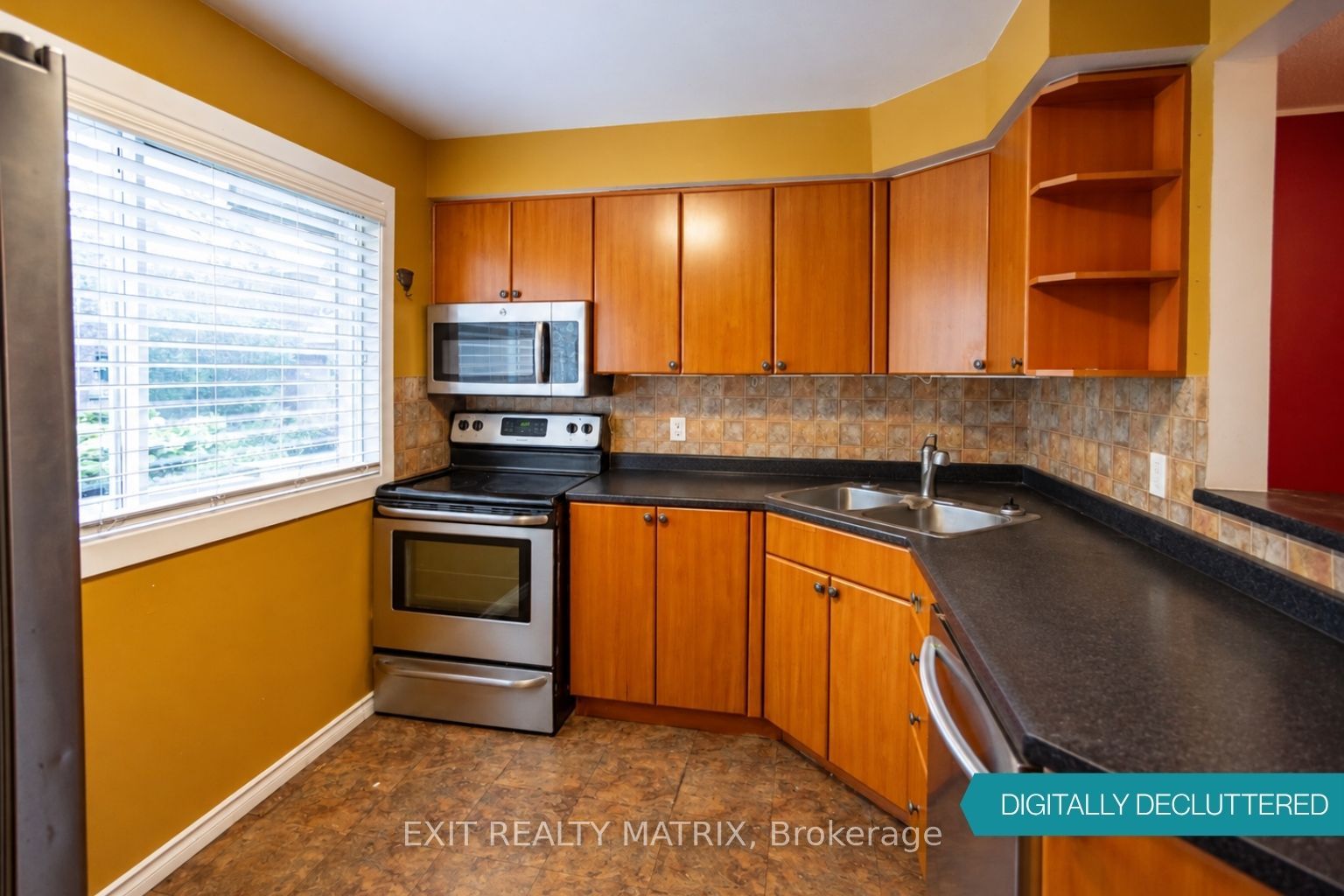 3006 Fairlea Crescent Property Photo 5