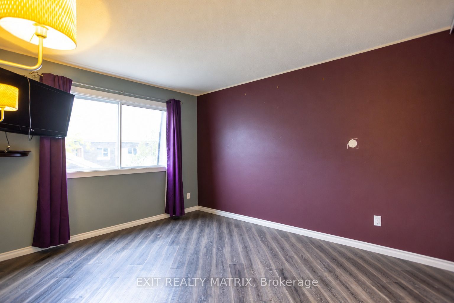 3006 Fairlea Crescent Property Photo 13