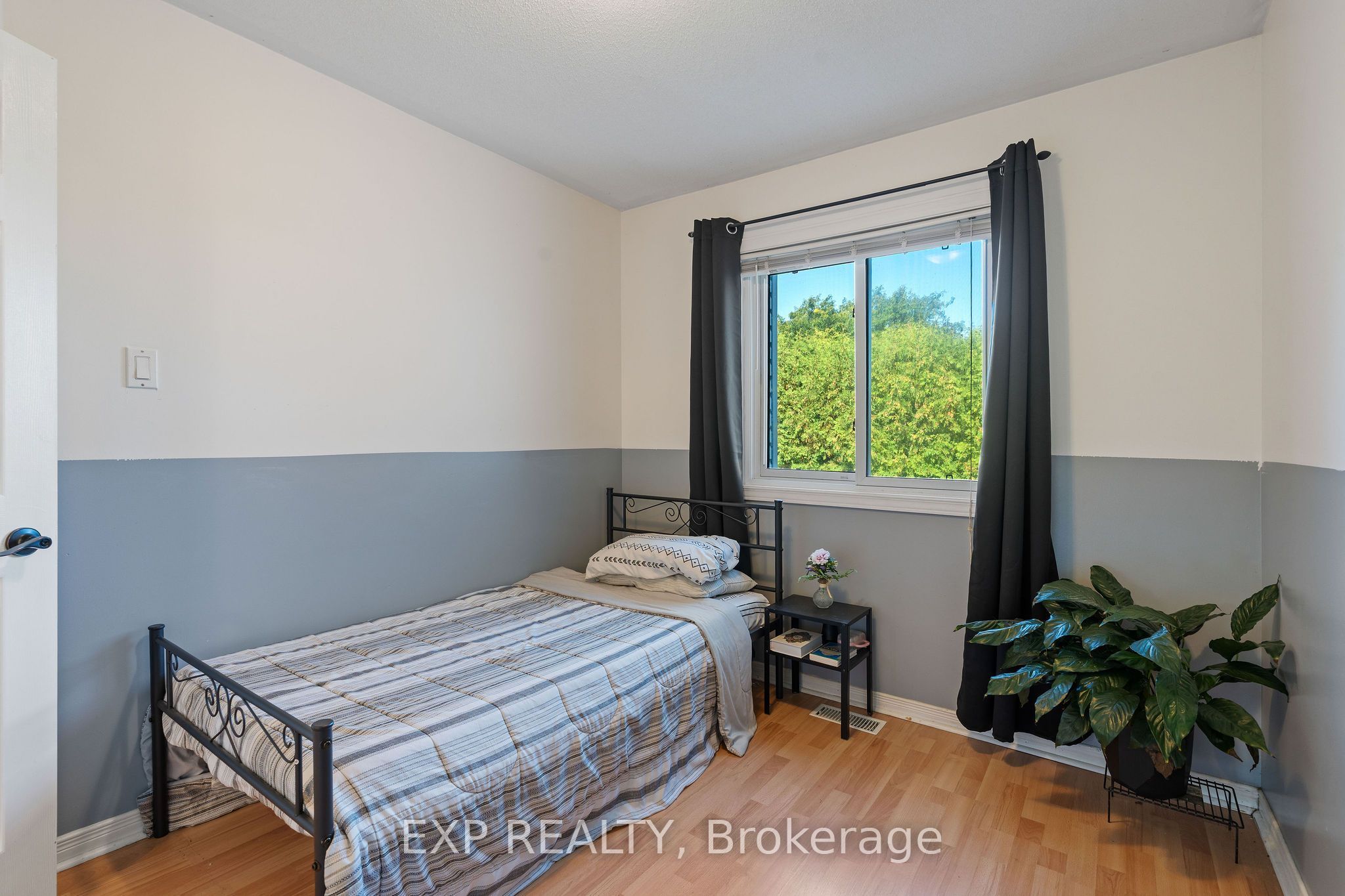 122 Markland Crescent Property Photo 17