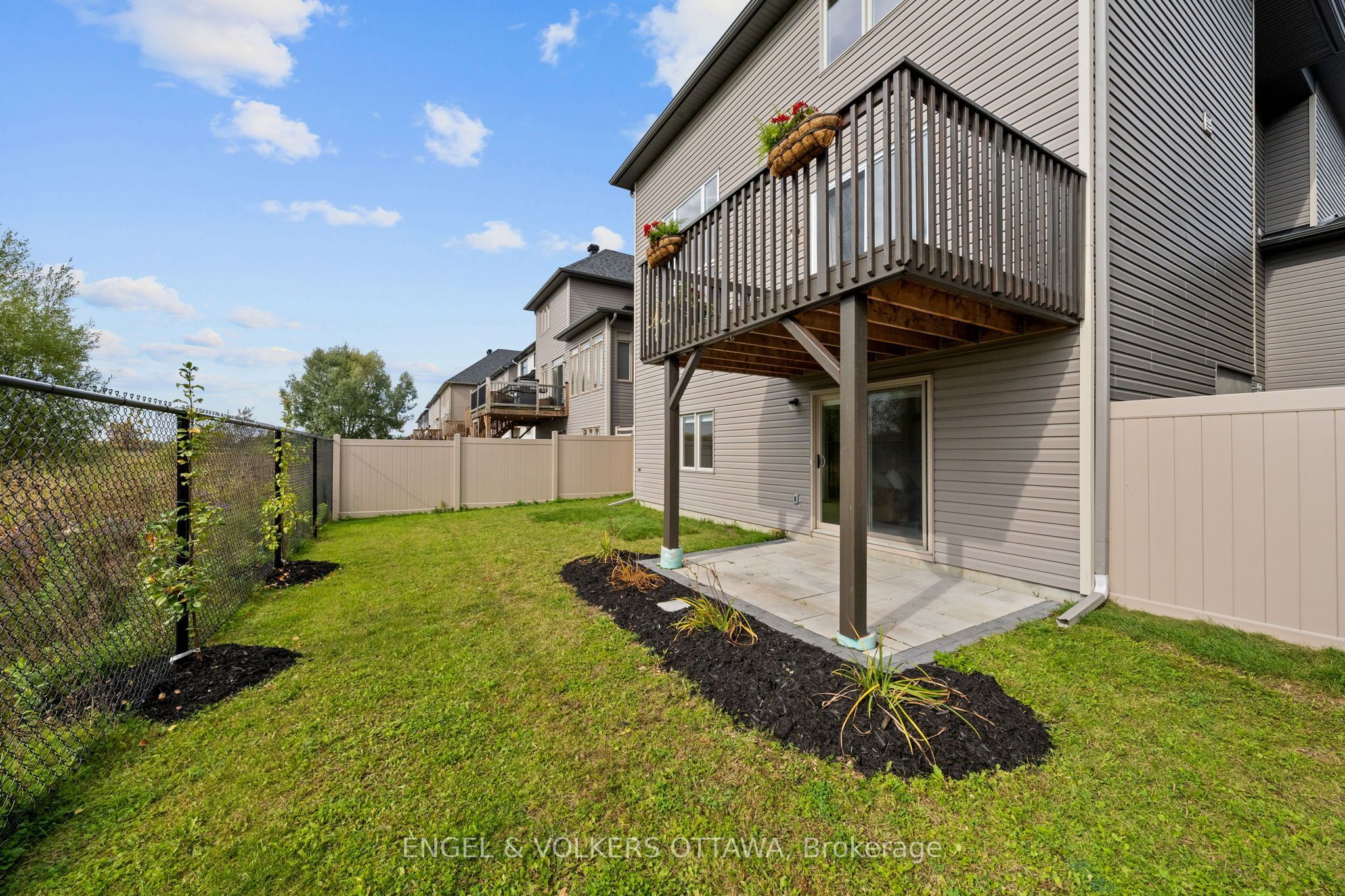 154 Winterhaven Drive Property Photo 39