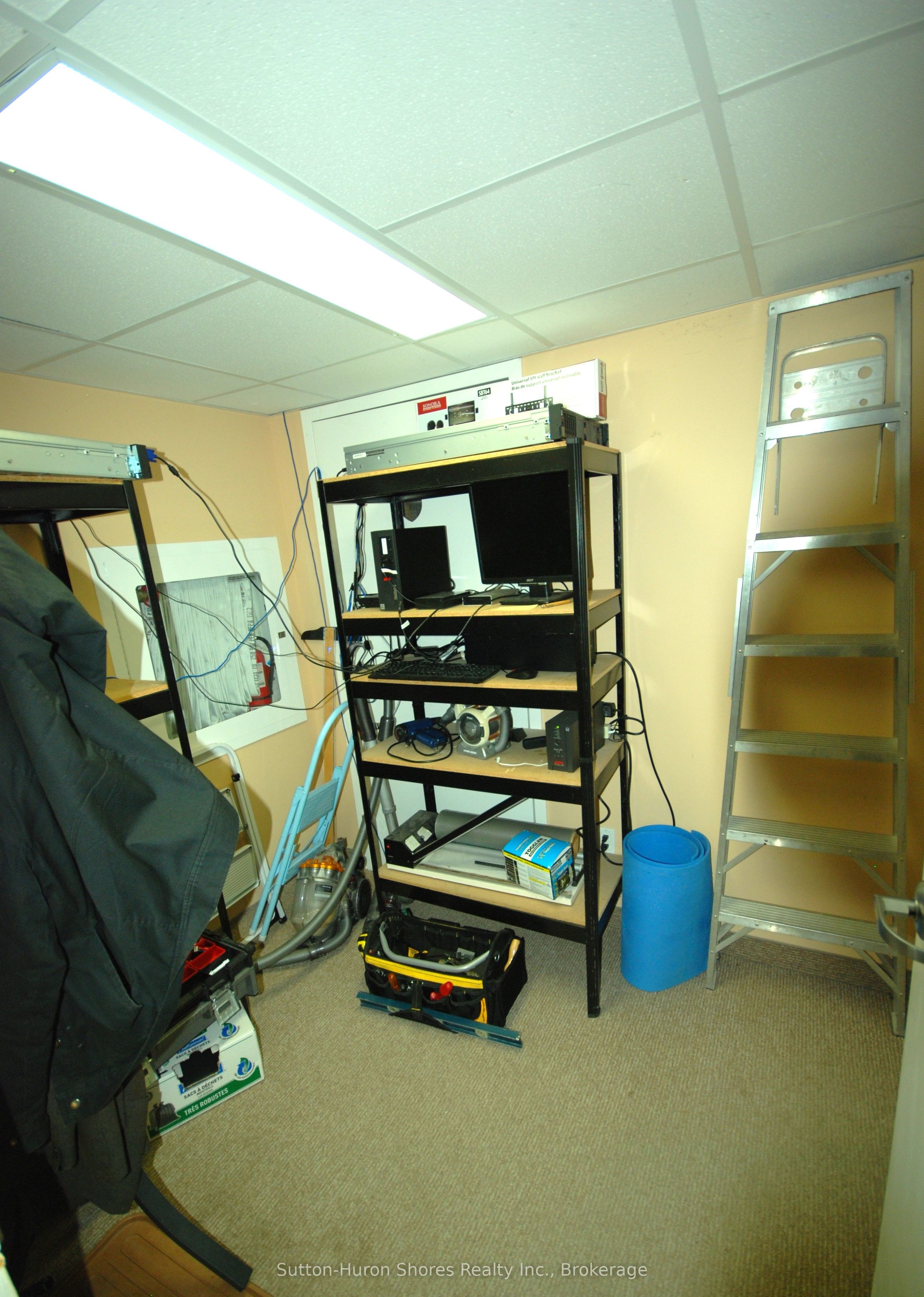 221 Adelaide Street Property Photo 11