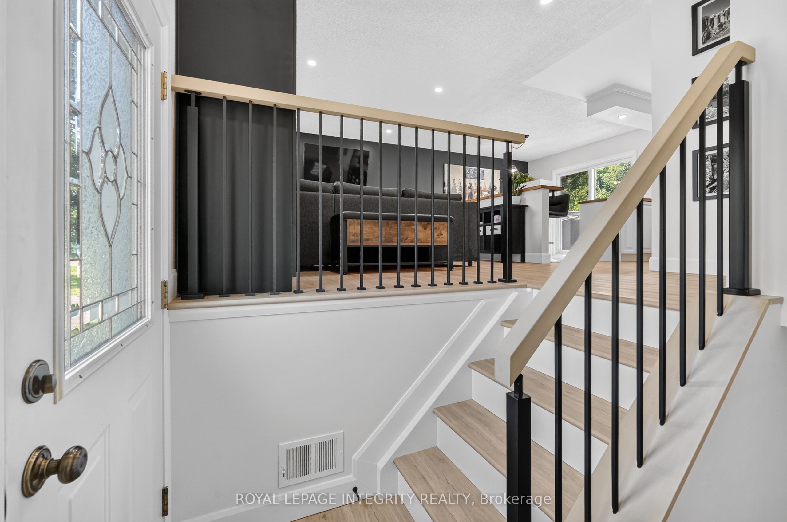 195 Francois Street Property Photo 6