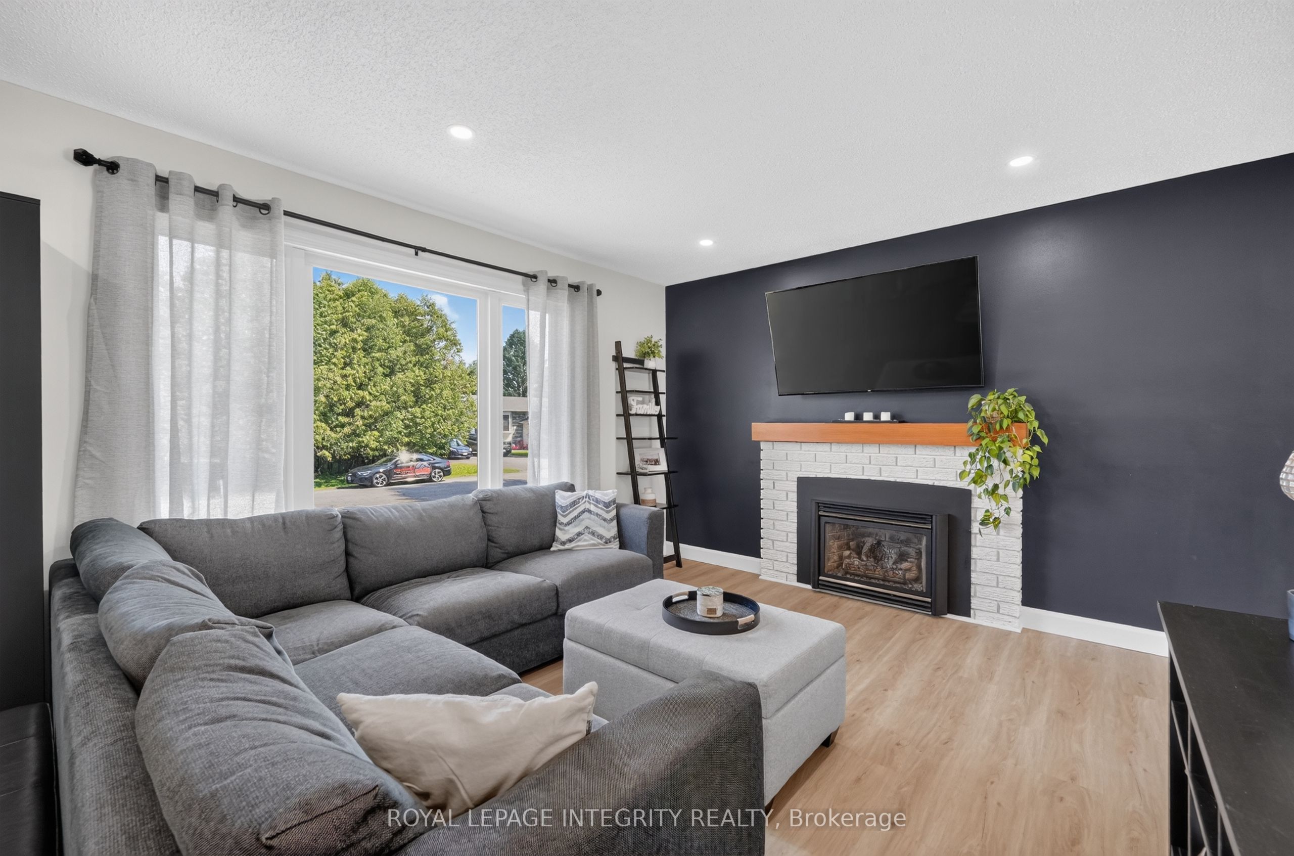 195 Francois Street Property Photo 8