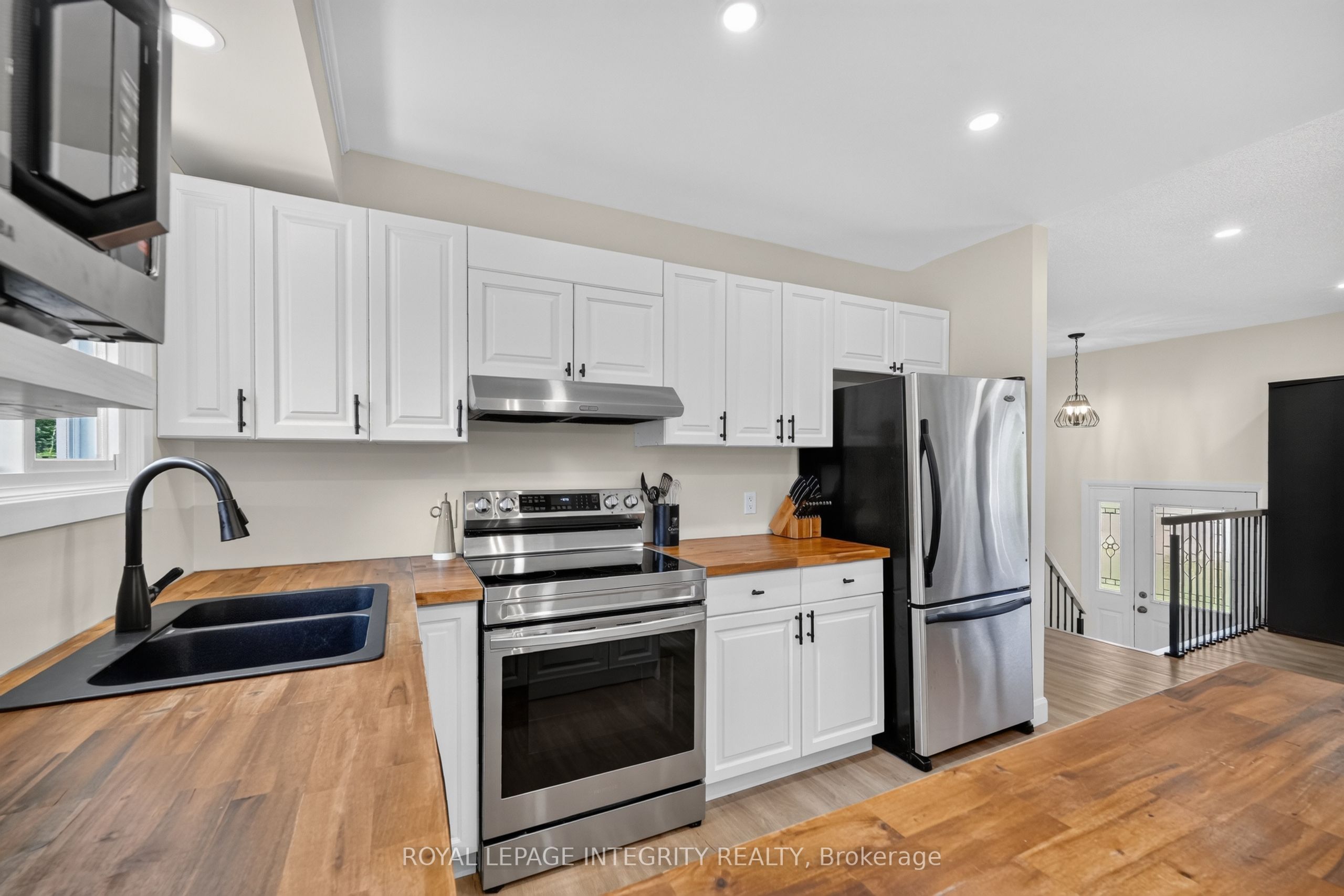 195 Francois Street Property Photo 13