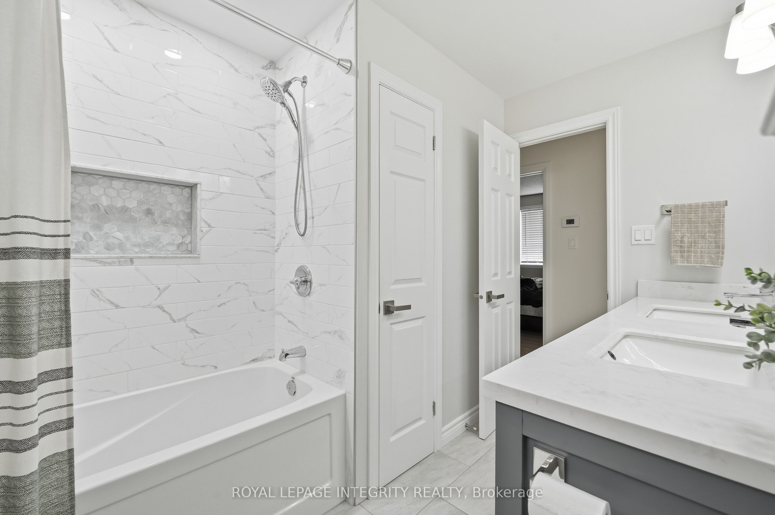 195 Francois Street Property Photo 25