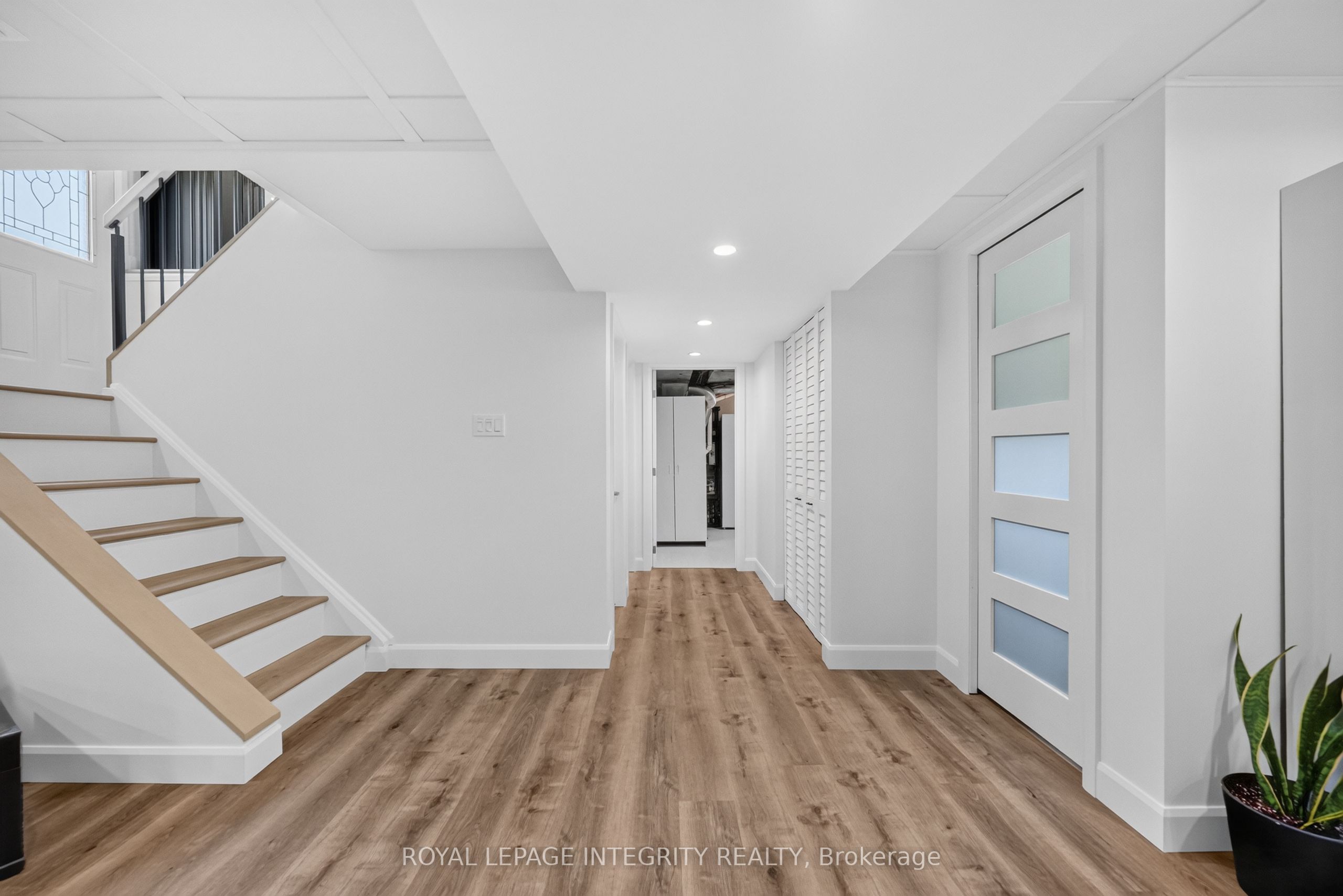 195 Francois Street Property Photo 32