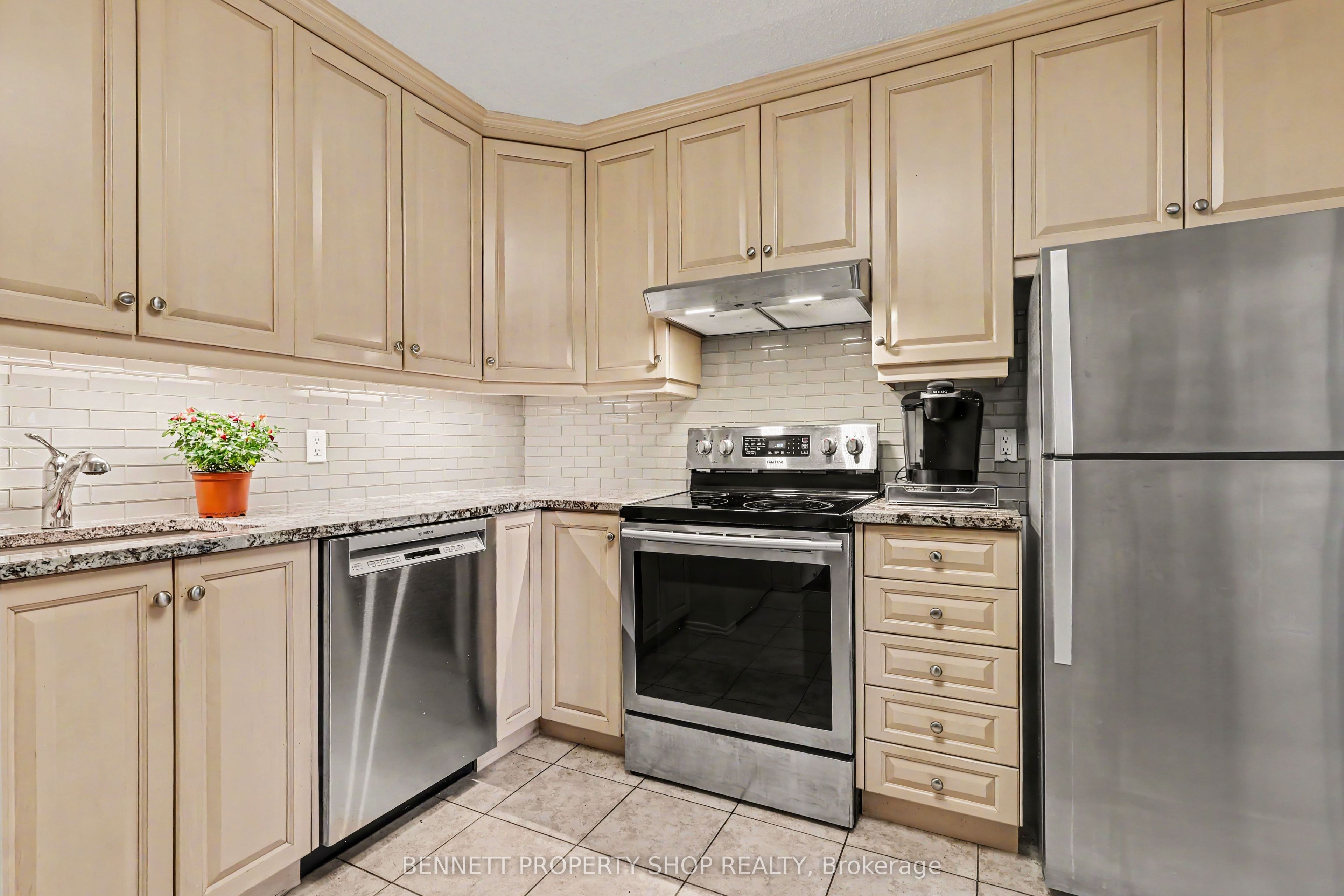 1285 Cahill Drive 204 Property Photo 3