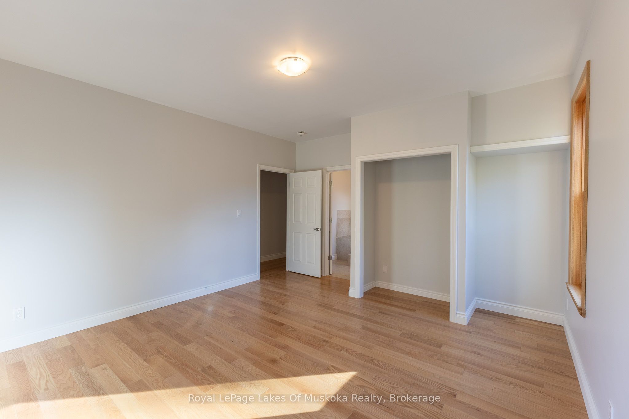455 Wellington Street Property Photo 27