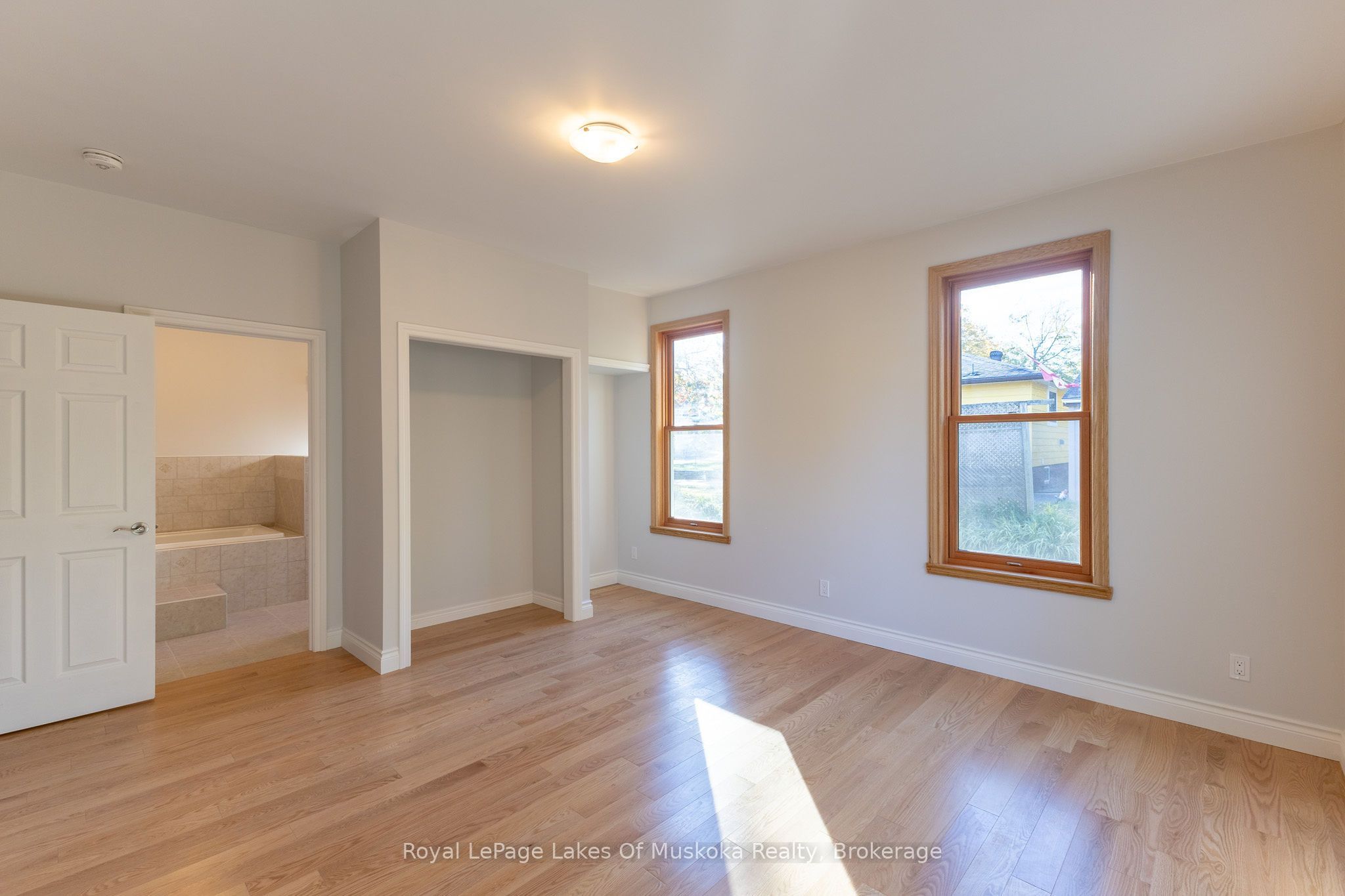 455 Wellington Street Property Photo 29