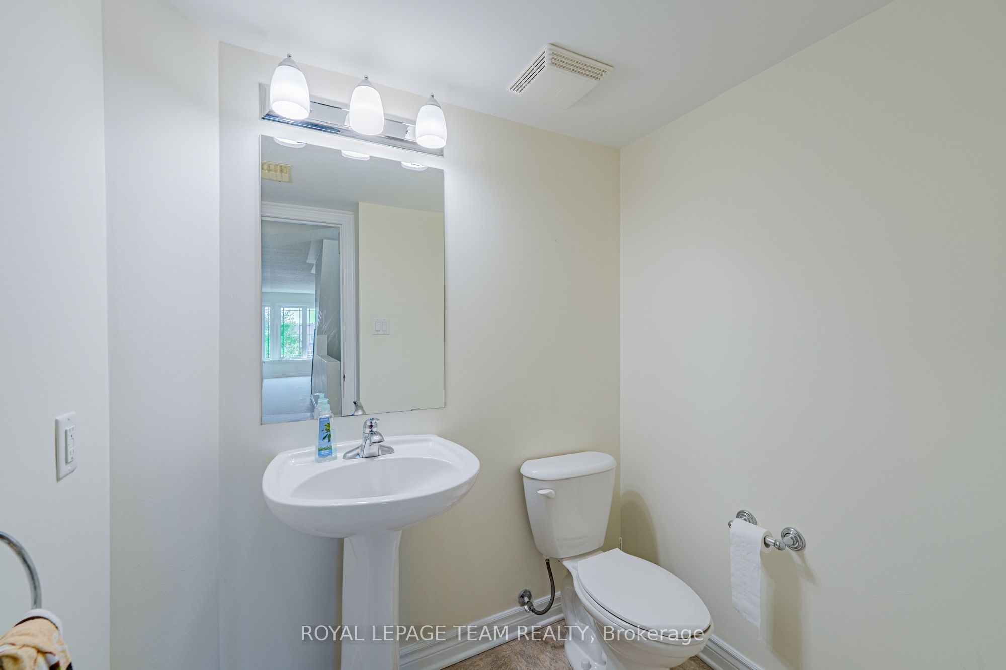 634 Chapman Mills Drive B Property Photo 7