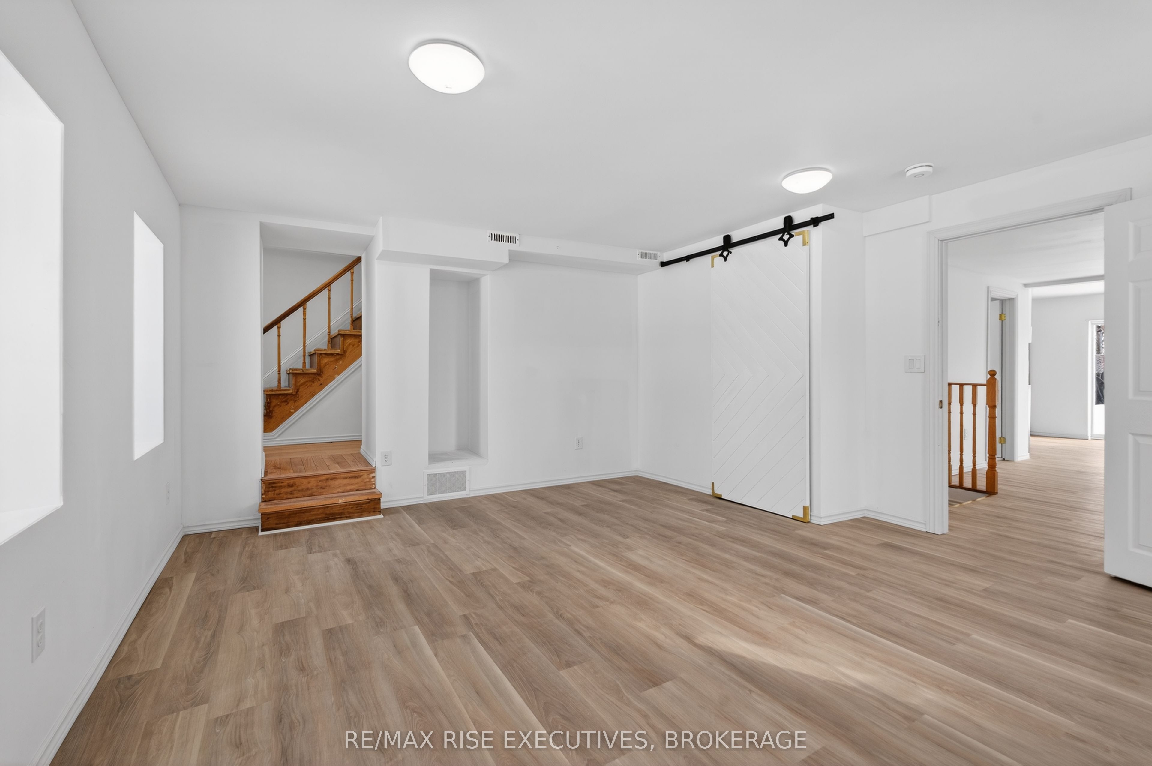 750 Moira Road Property Photo 9