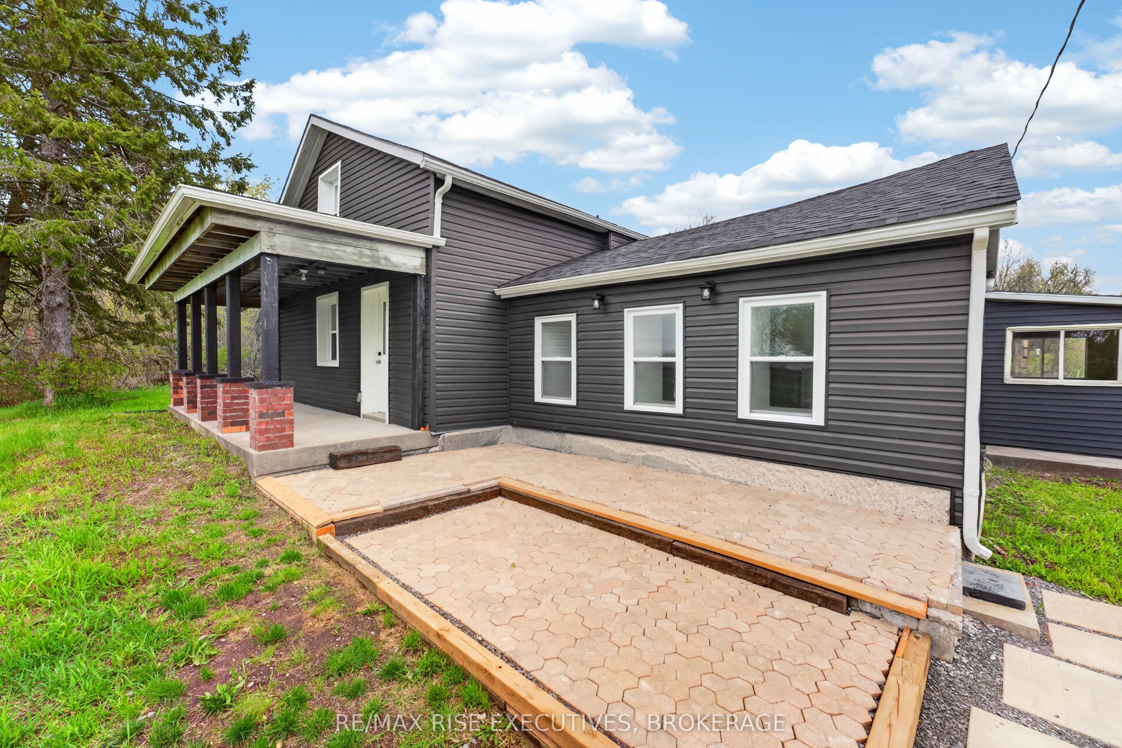 750 Moira Road Property Photo 32