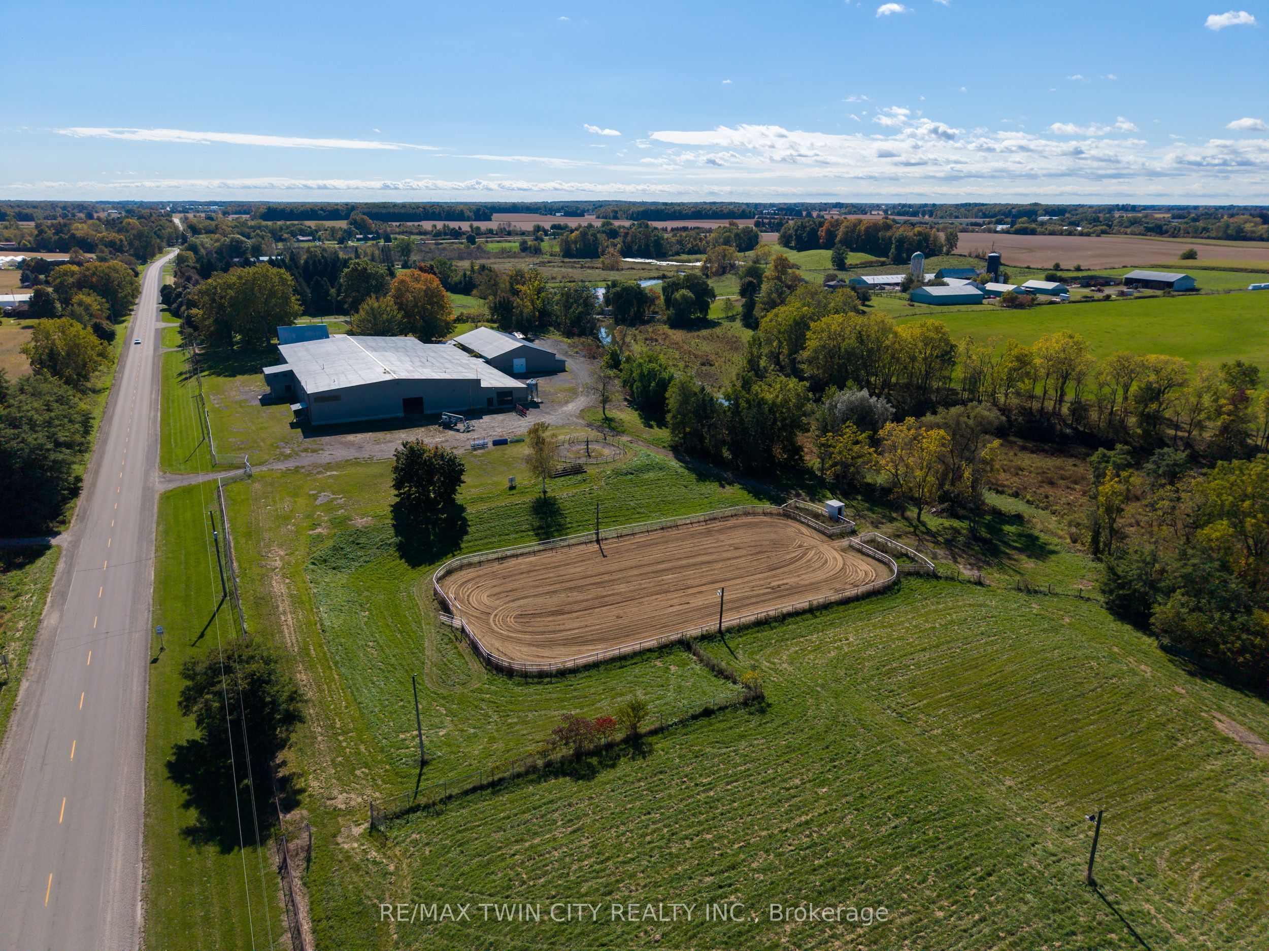2173 Cockshutt Road Property Photo 5