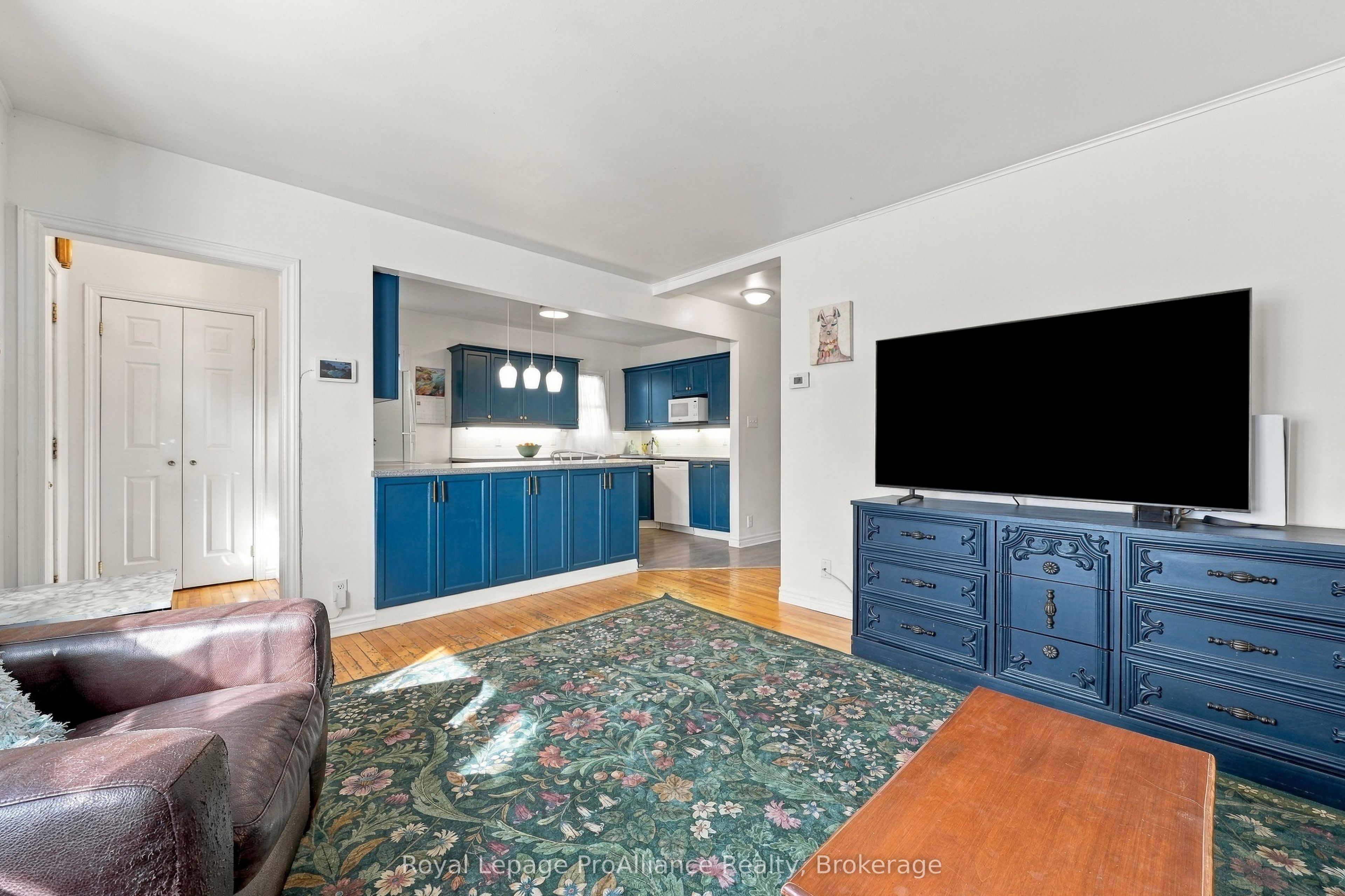 21 Third Street Property Photo 3