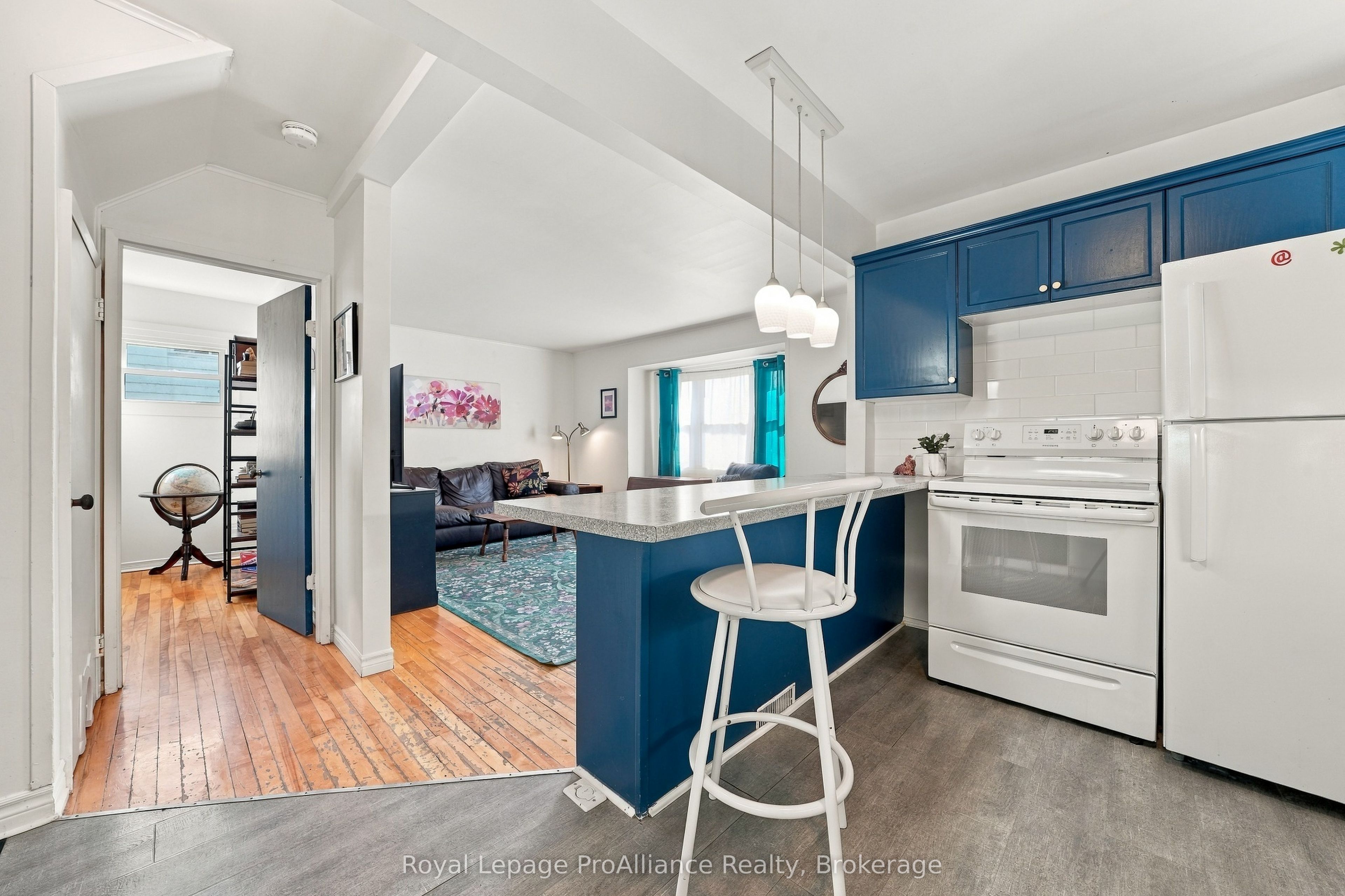 21 Third Street Property Photo 6