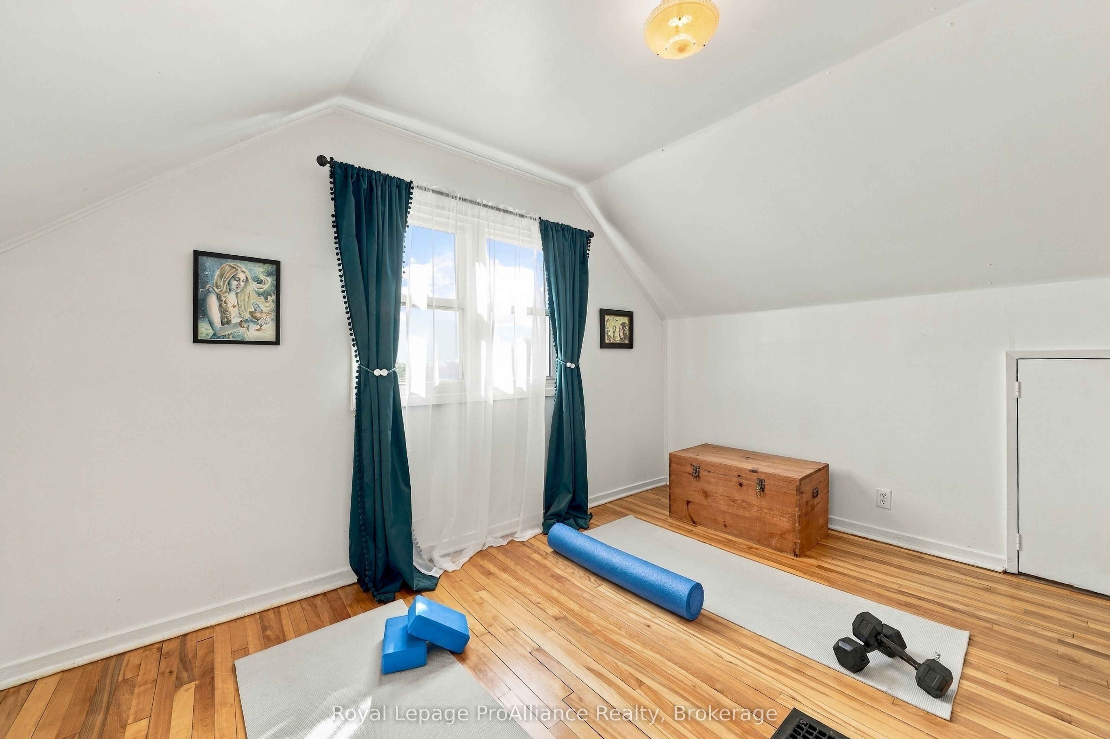21 Third Street Property Photo 13