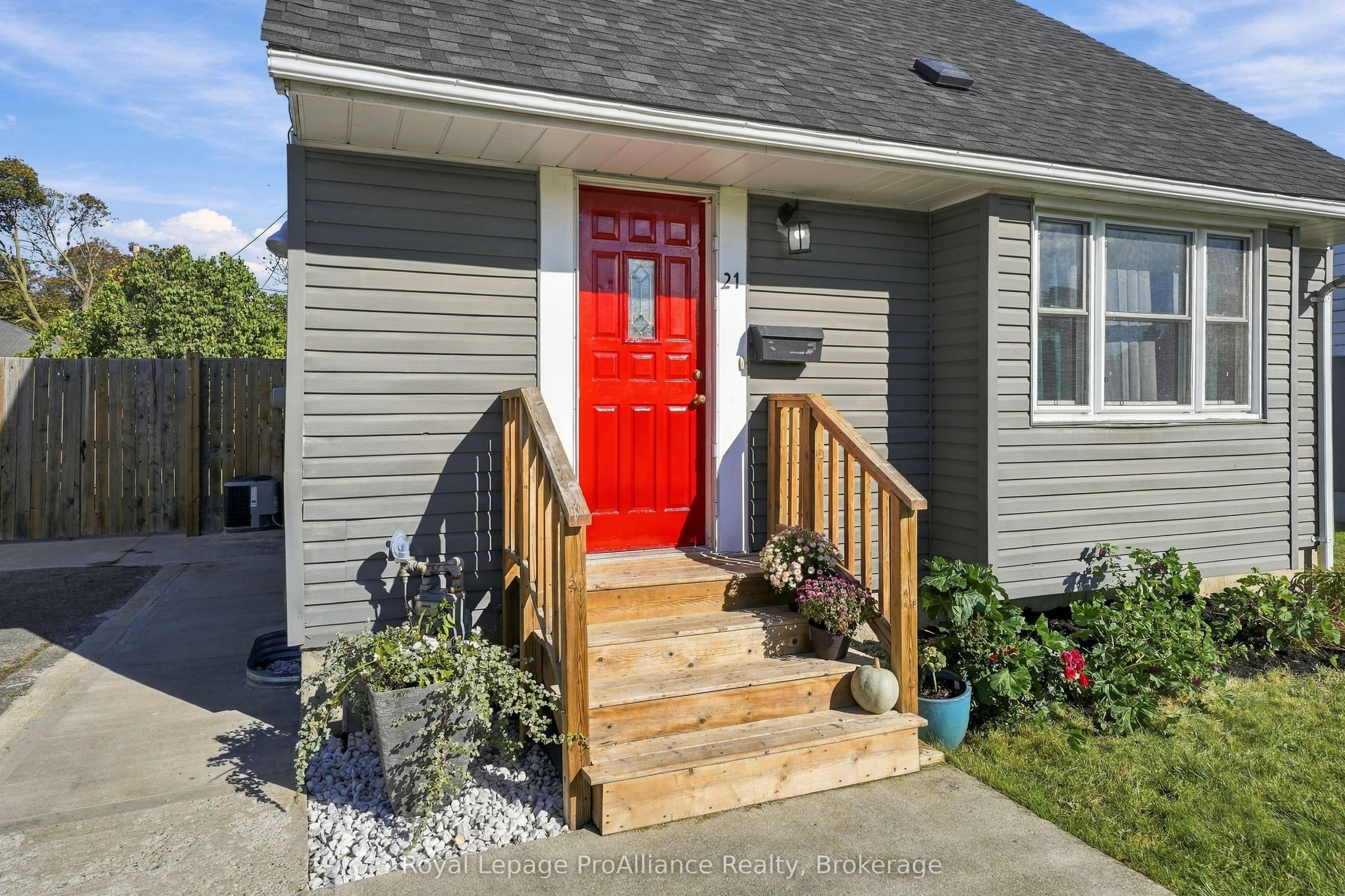 21 Third Street Property Photo 30