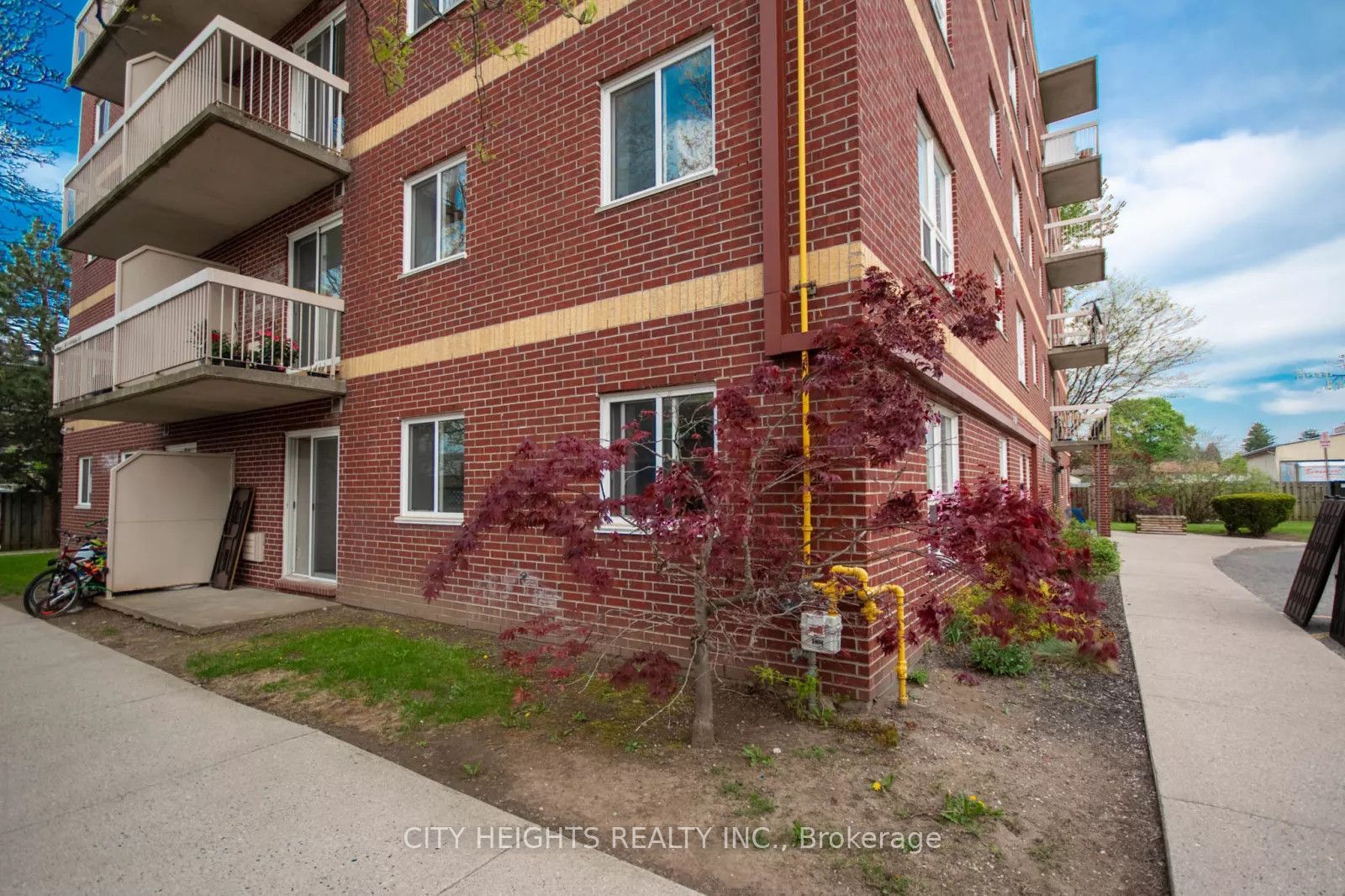 626 First Street 101 Property Photo 13