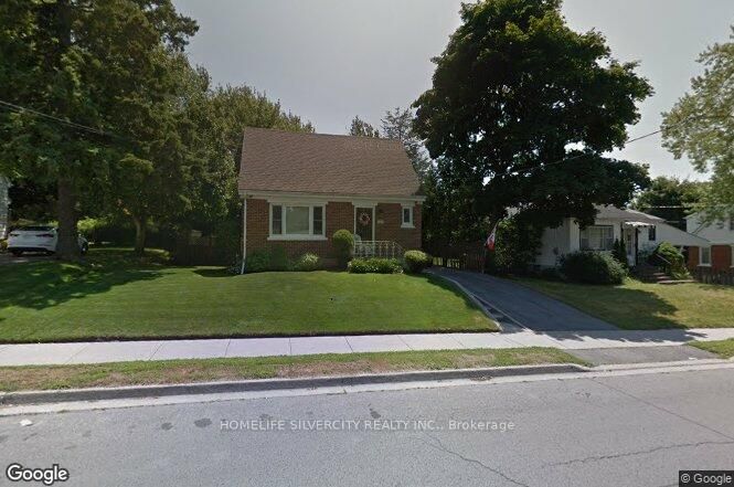 327 Victoria Avenue Property Photo 11