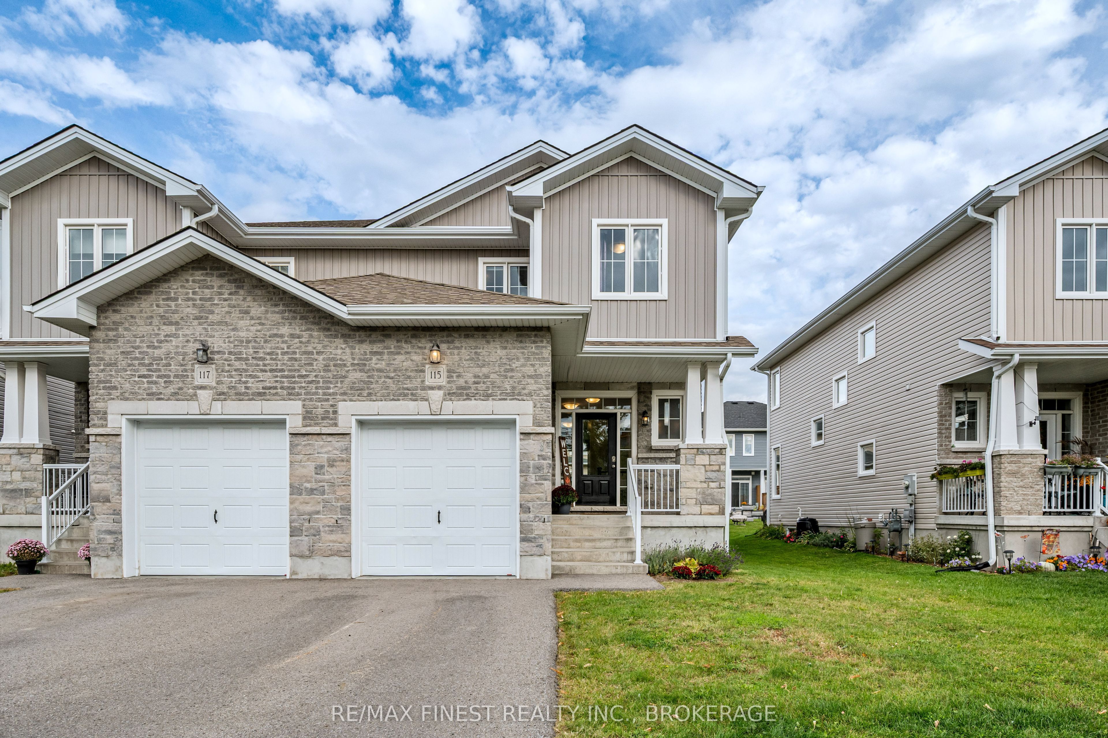 115 Dr Richard James Crescent Property Photo 2