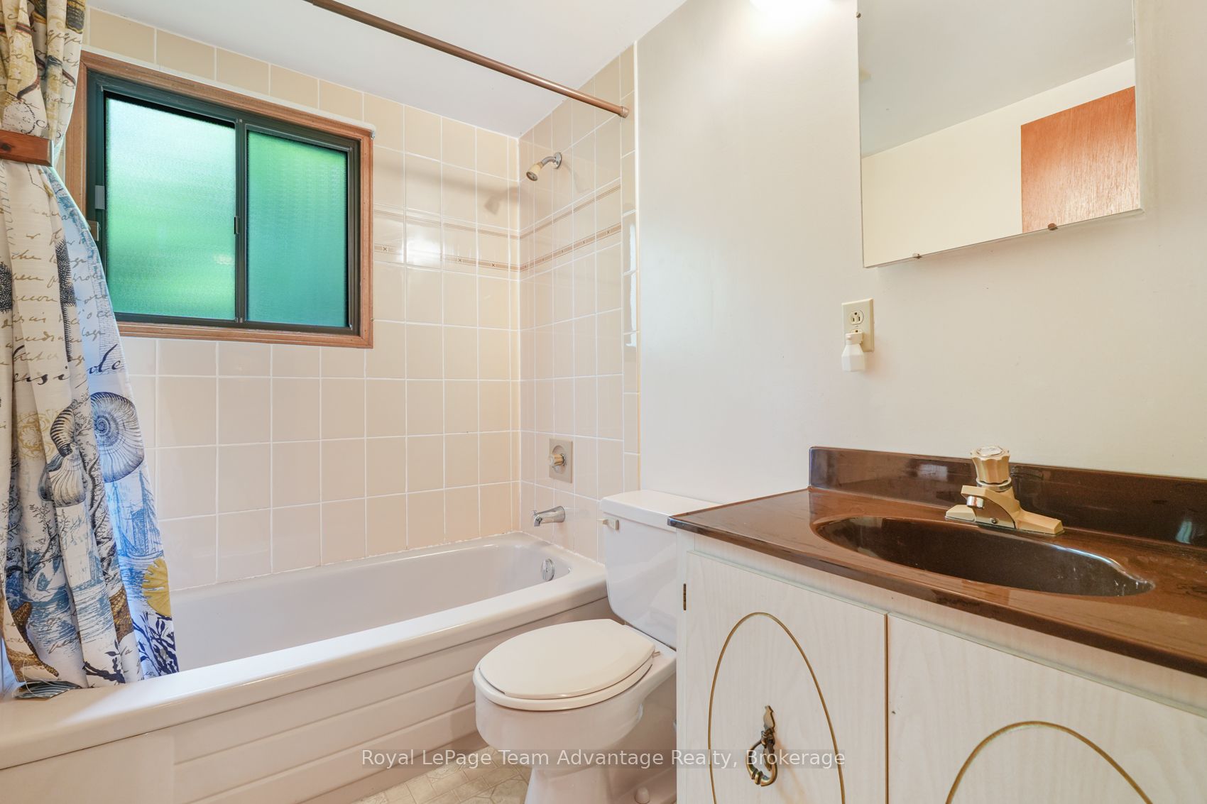 32 Christie Court Property Photo 20
