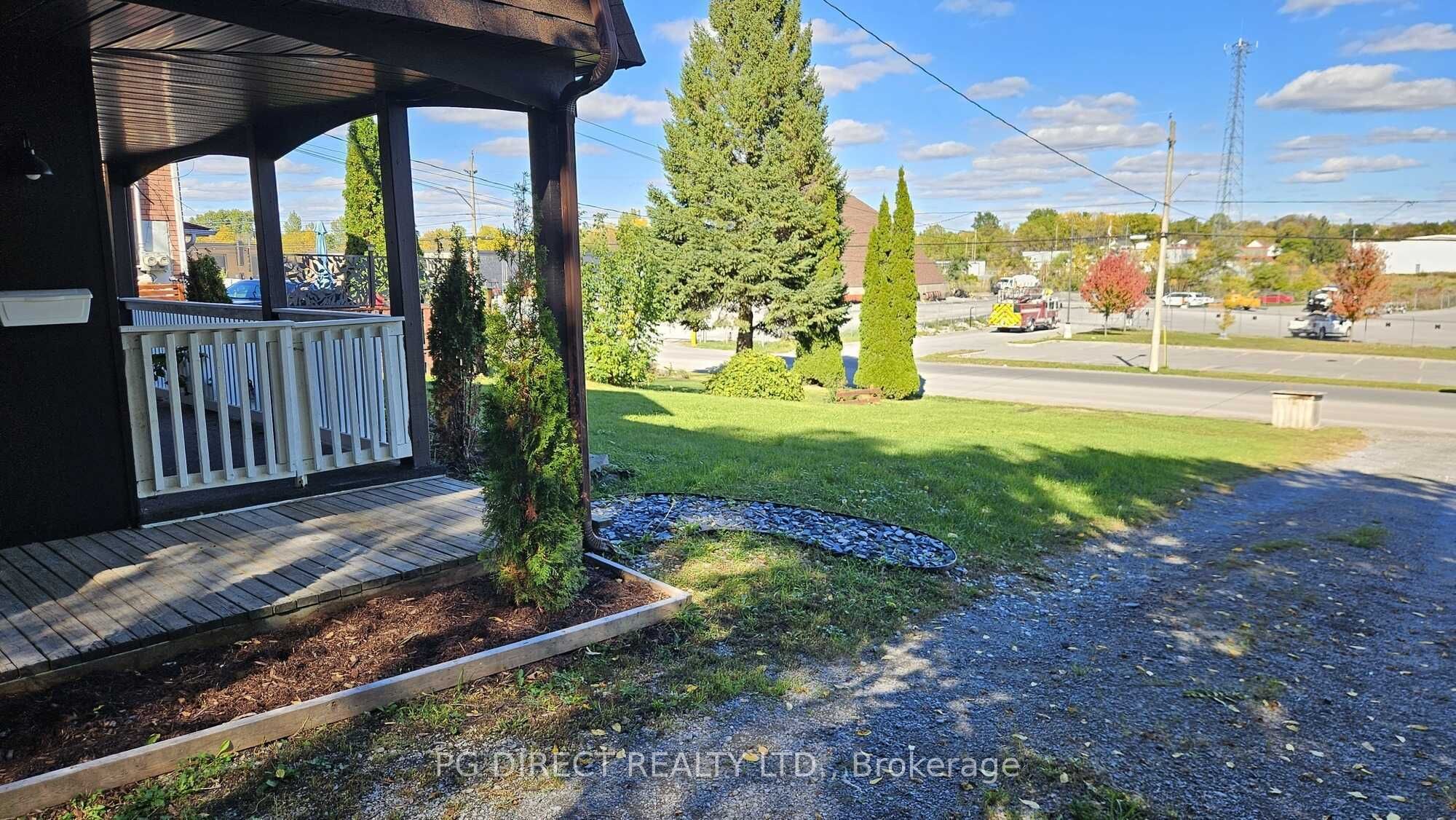 48 Wallbridge Crescent Property Photo 3