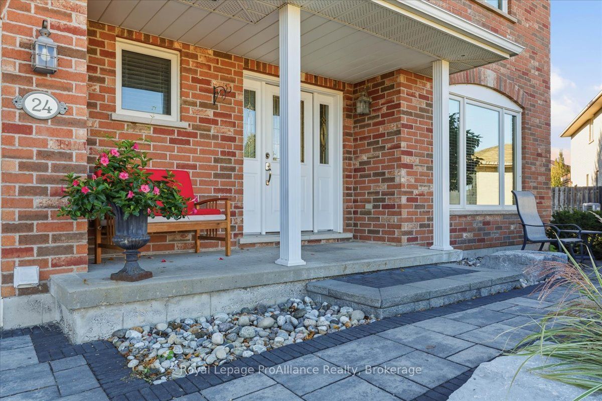 24 Bristol Place Property Photo 4