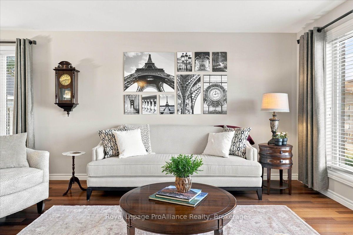 24 Bristol Place Property Photo 8