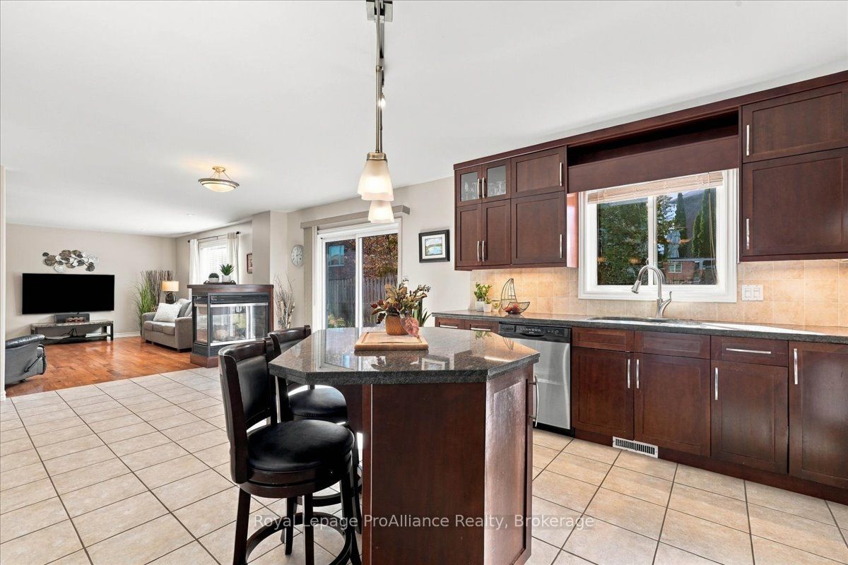 24 Bristol Place Property Photo 14