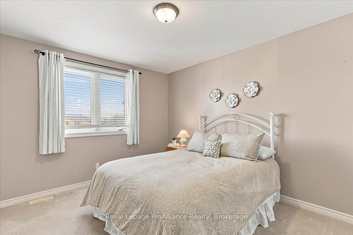 24 Bristol Place Property Photo 27
