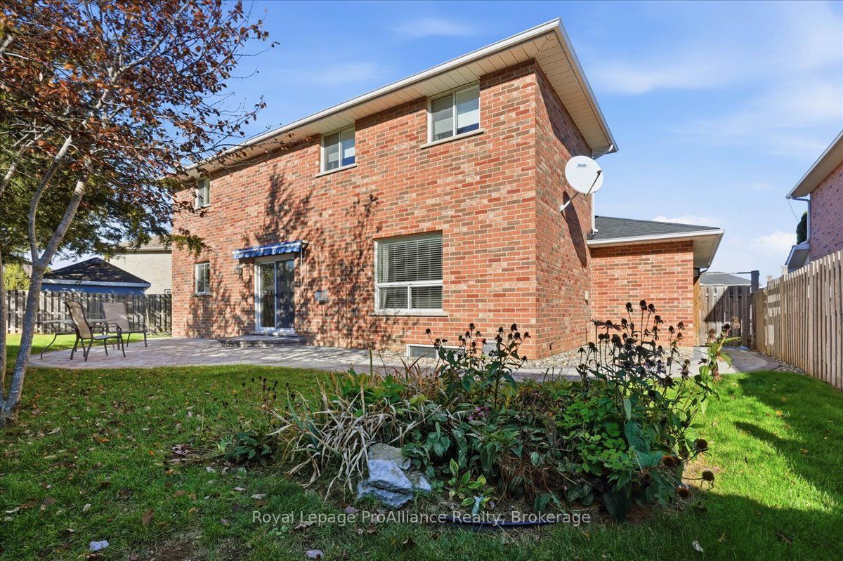 24 Bristol Place Property Photo 37