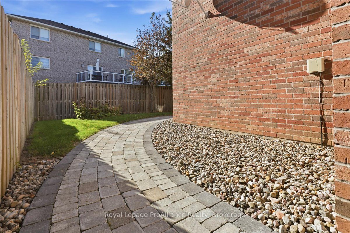 24 Bristol Place Property Photo 40